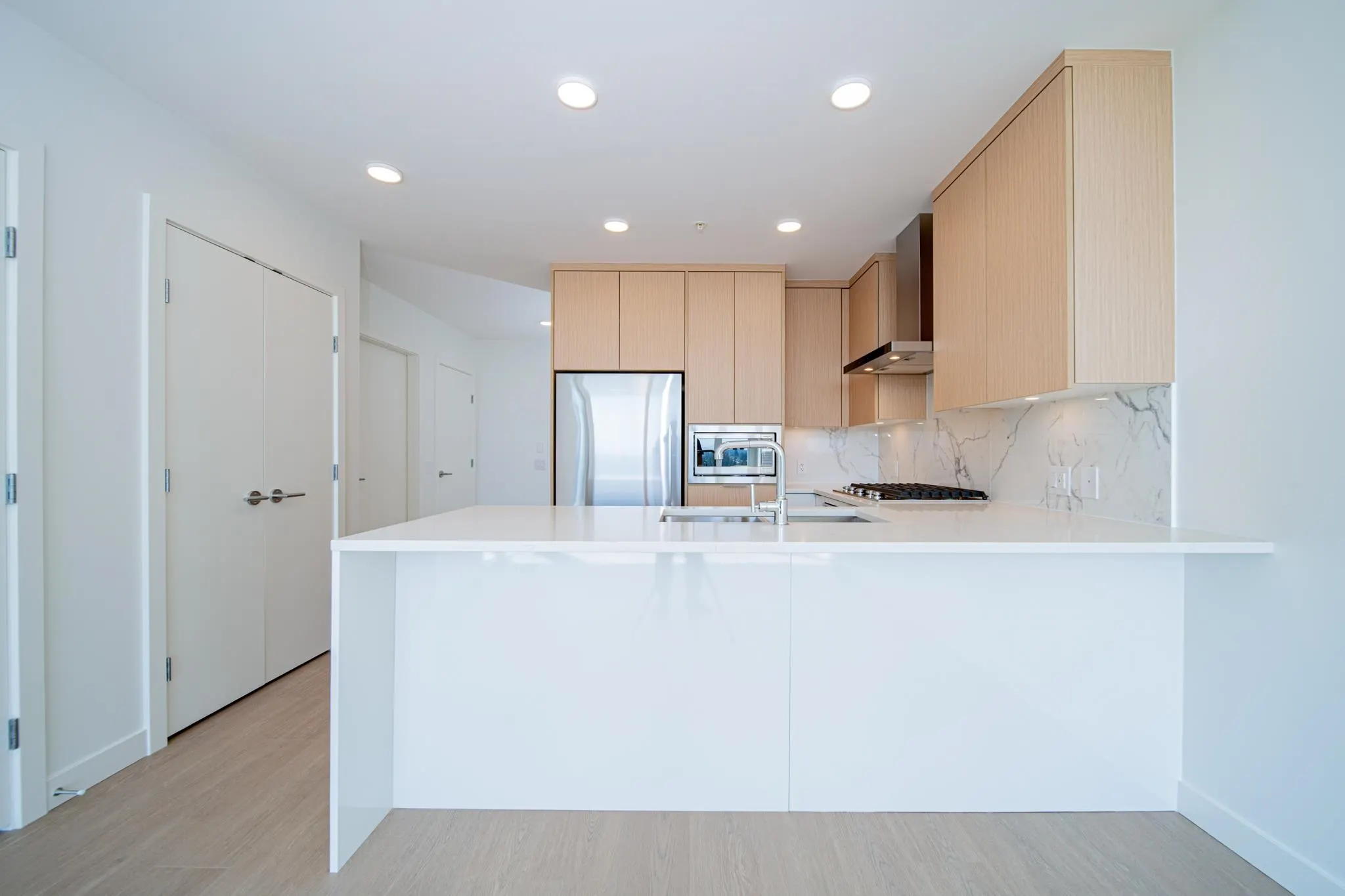 699 Whitting Way #2604