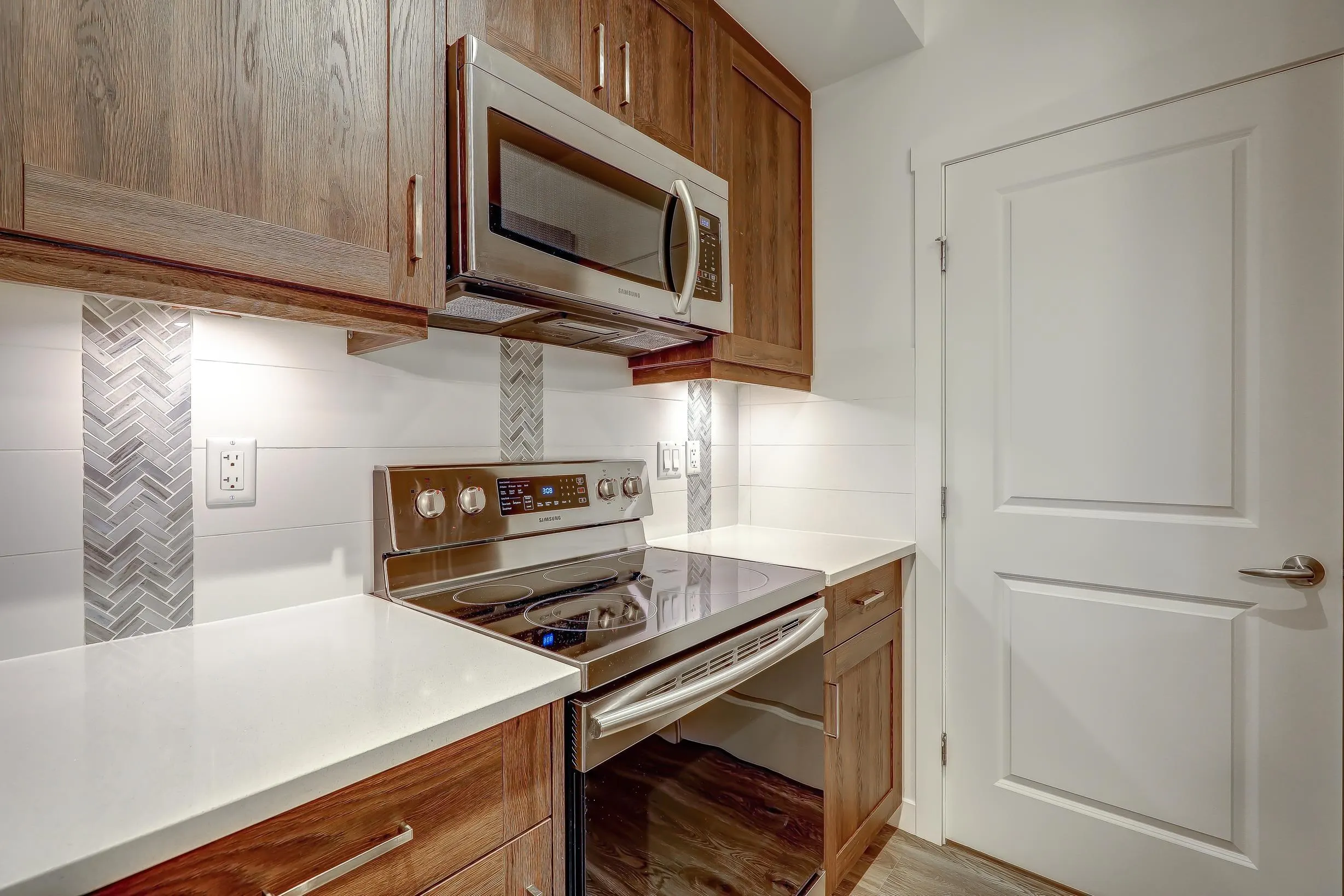 20826 72 Avenue #505