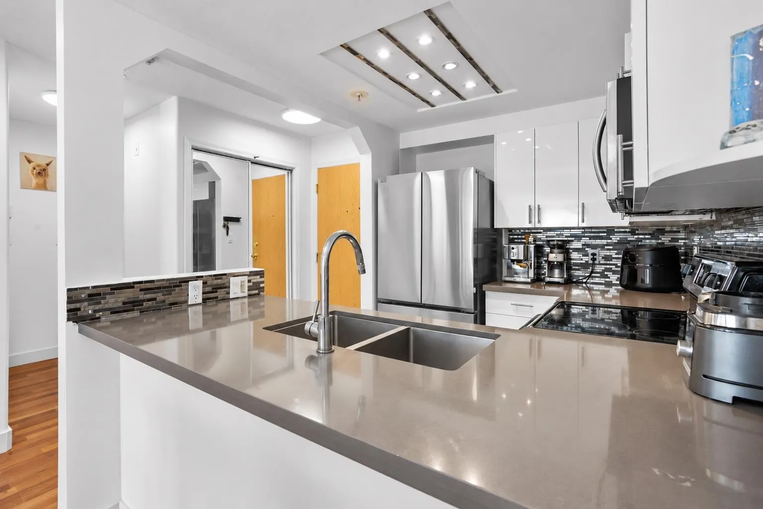 1650 Grant Avenue #206