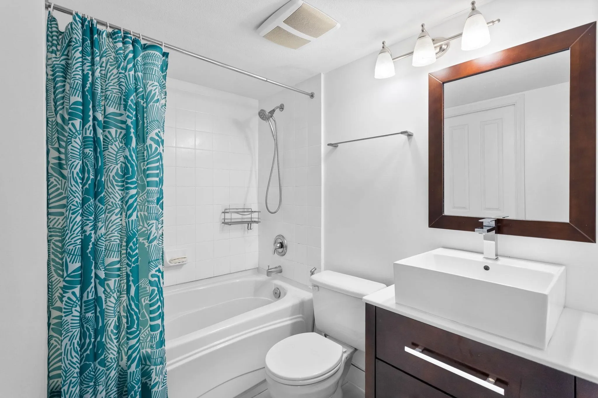 1650 Grant Avenue #206