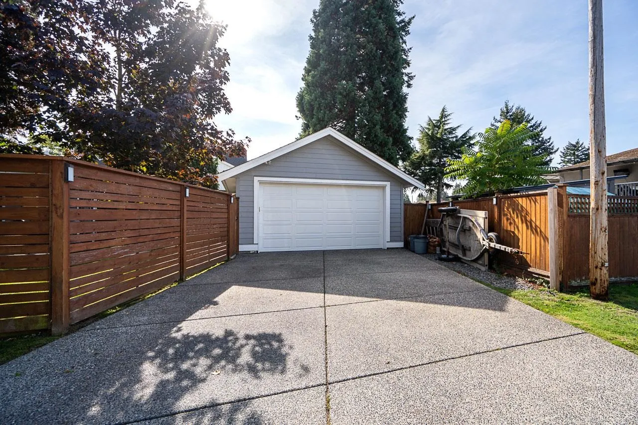 1745 Enderby Avenue