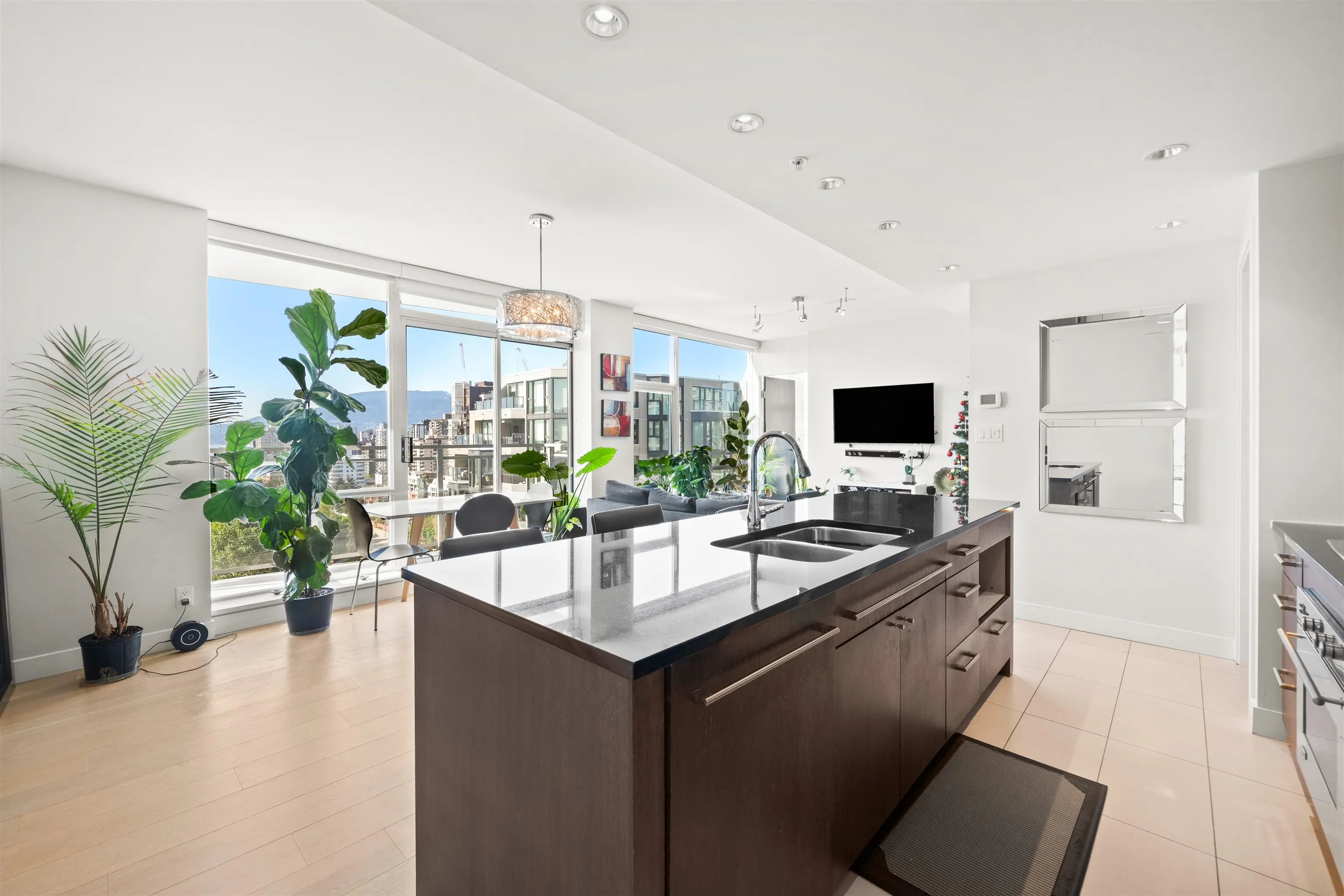 1455 Howe Street #1701