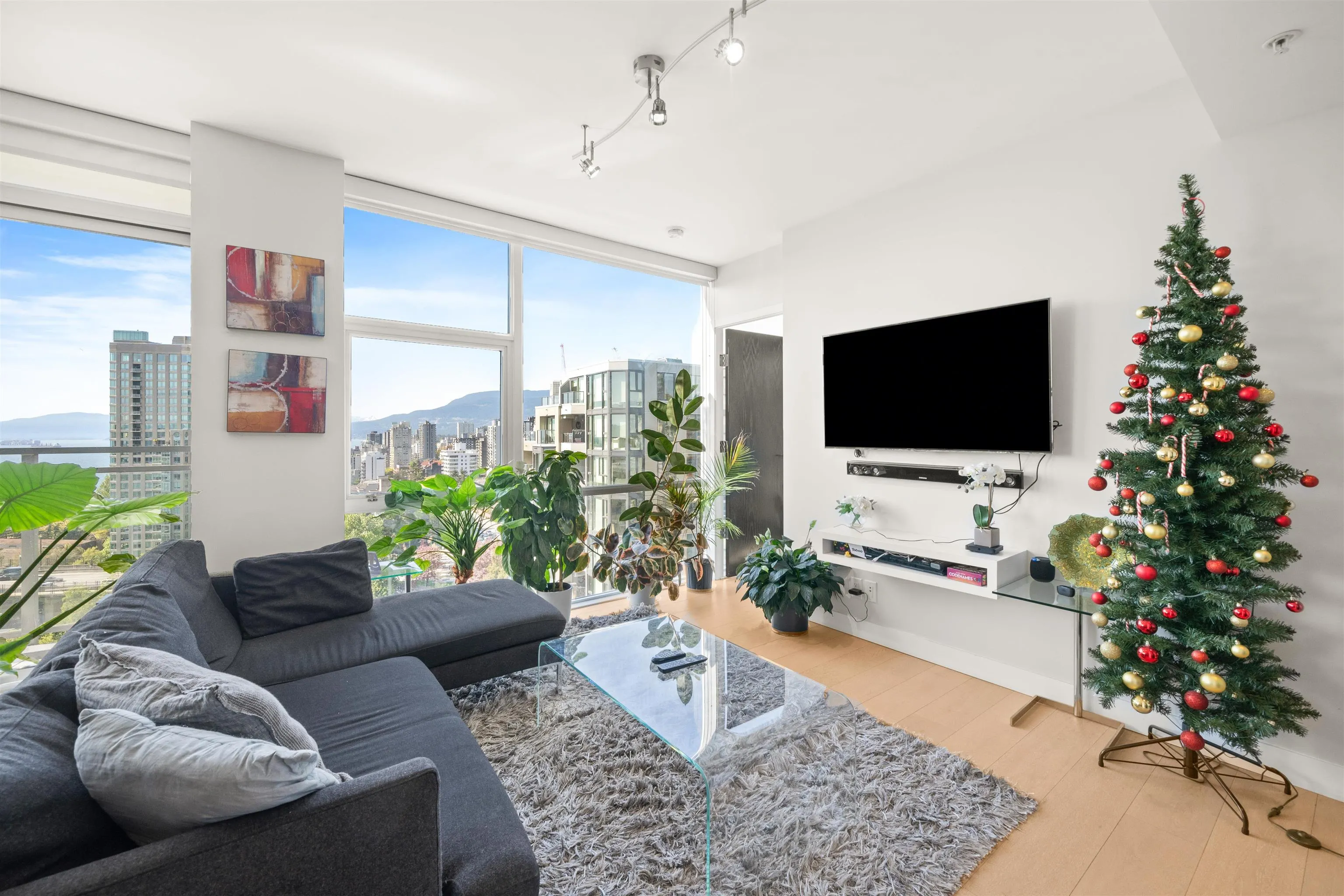 1455 Howe Street #1701