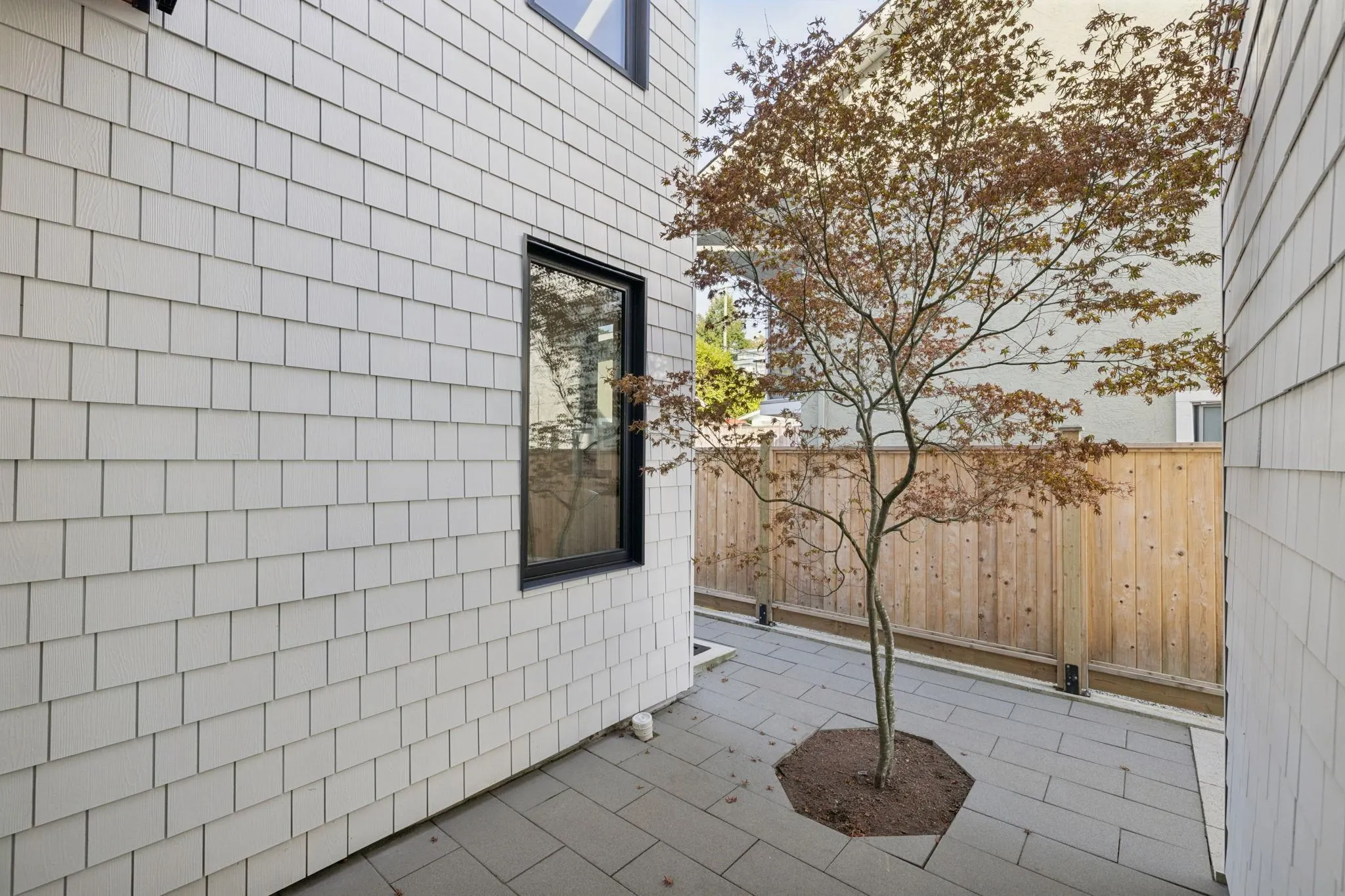 366 W 25th Street