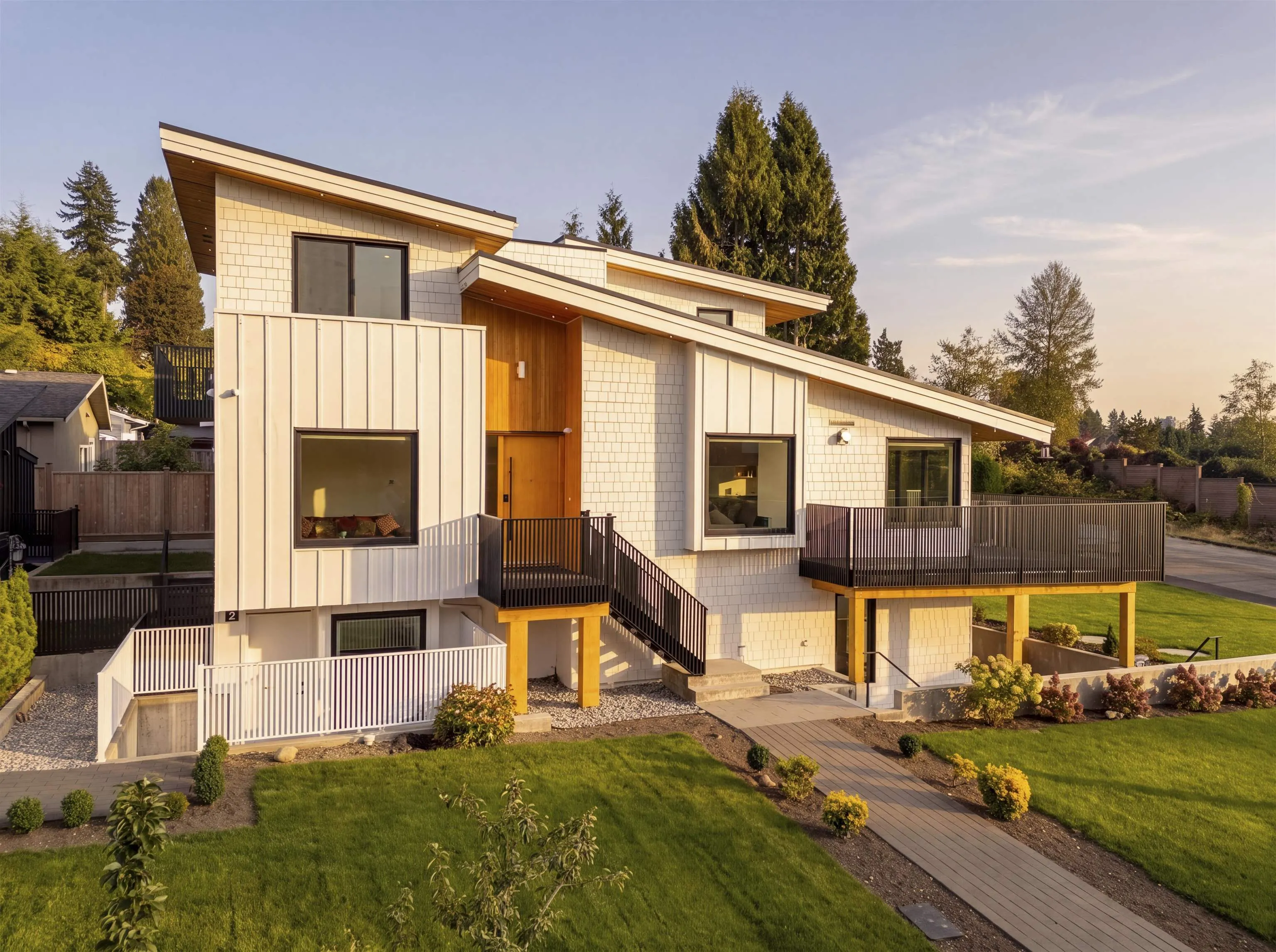 366 W 25th Street