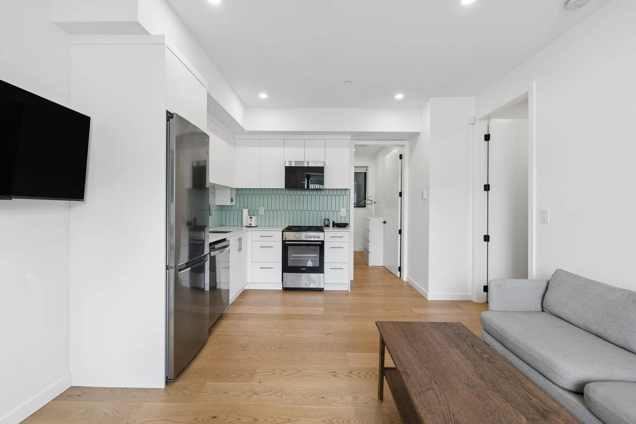 366 W 25th Street
