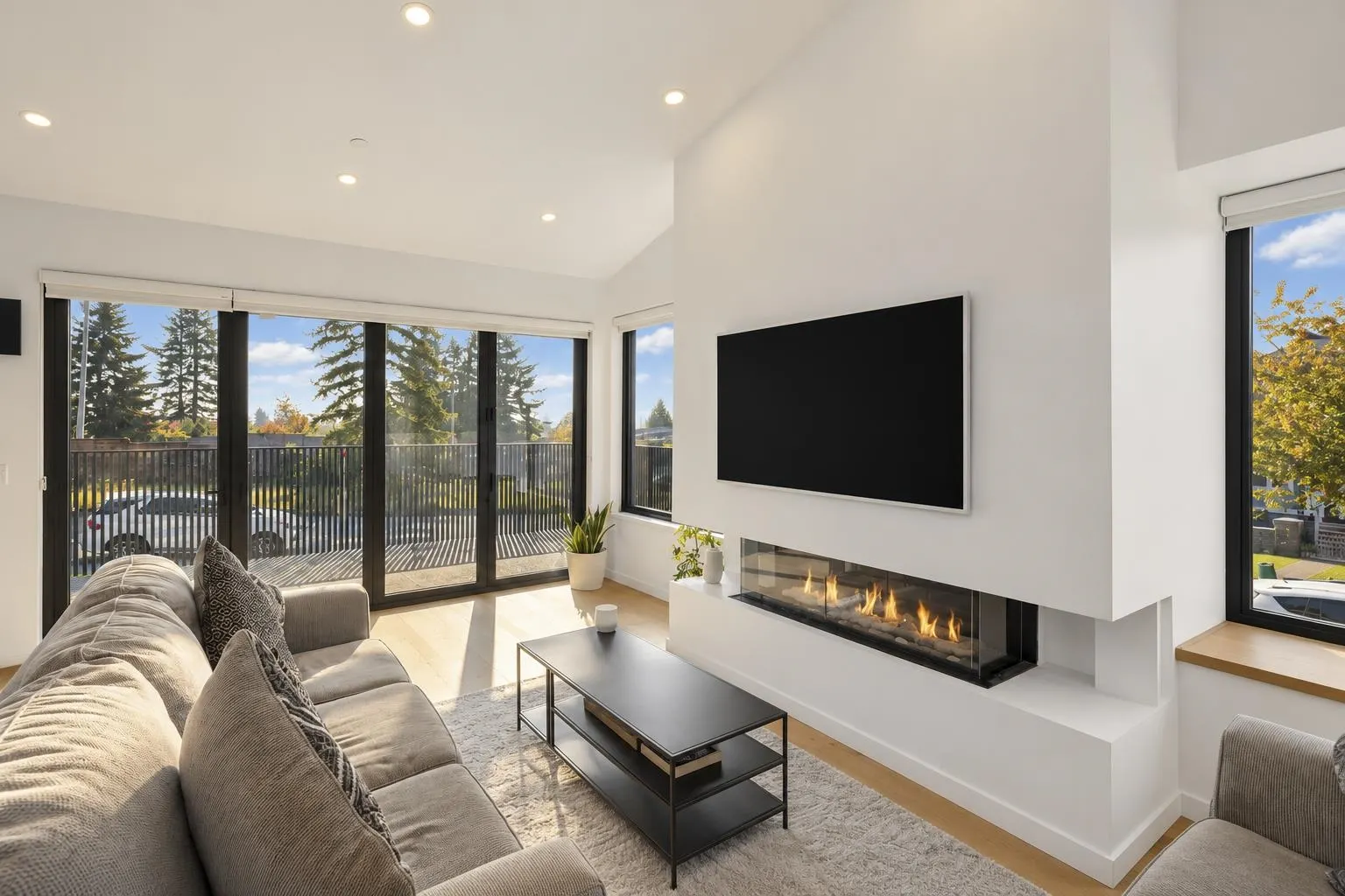 366 W 25th Street