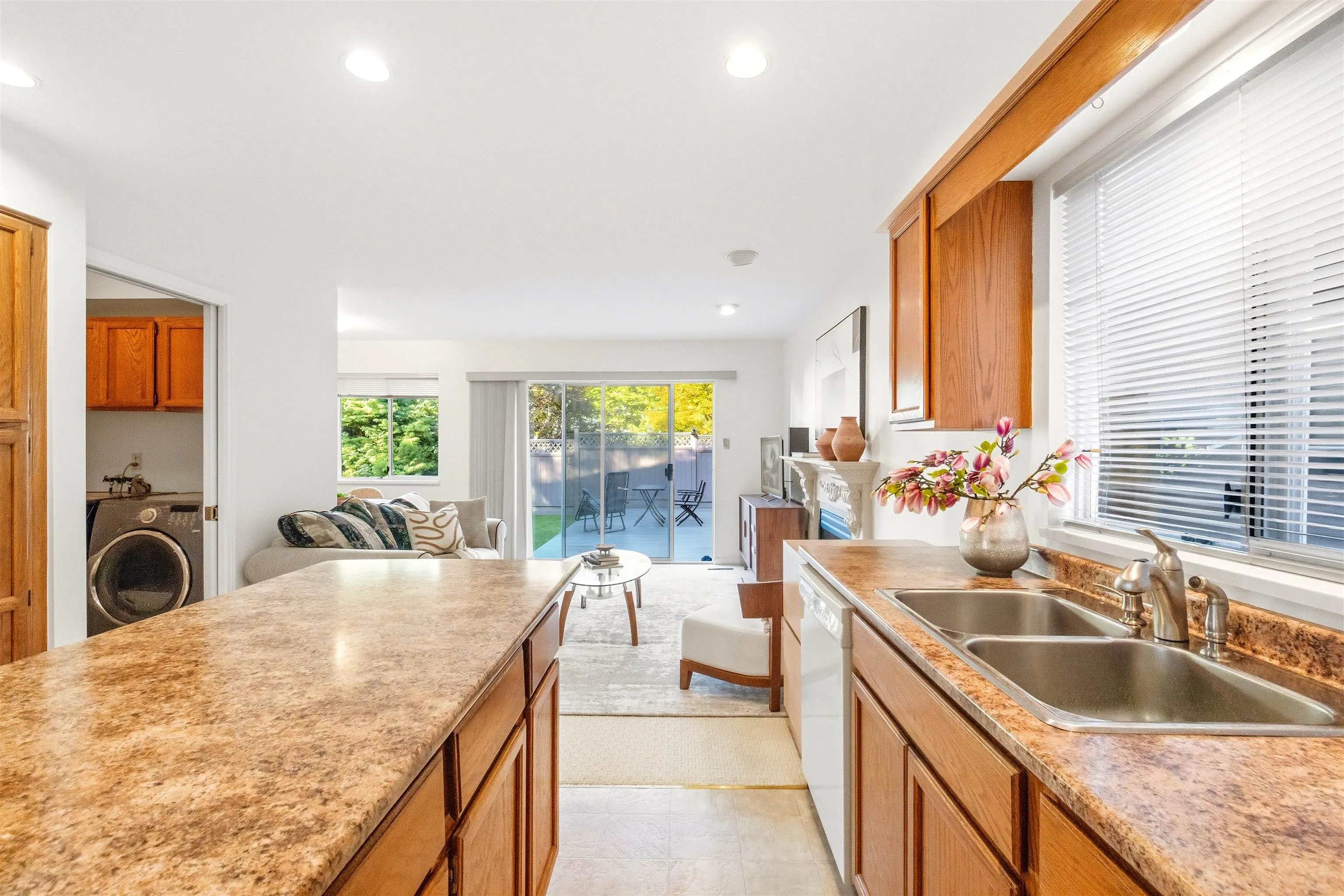 865 Ruckle Court