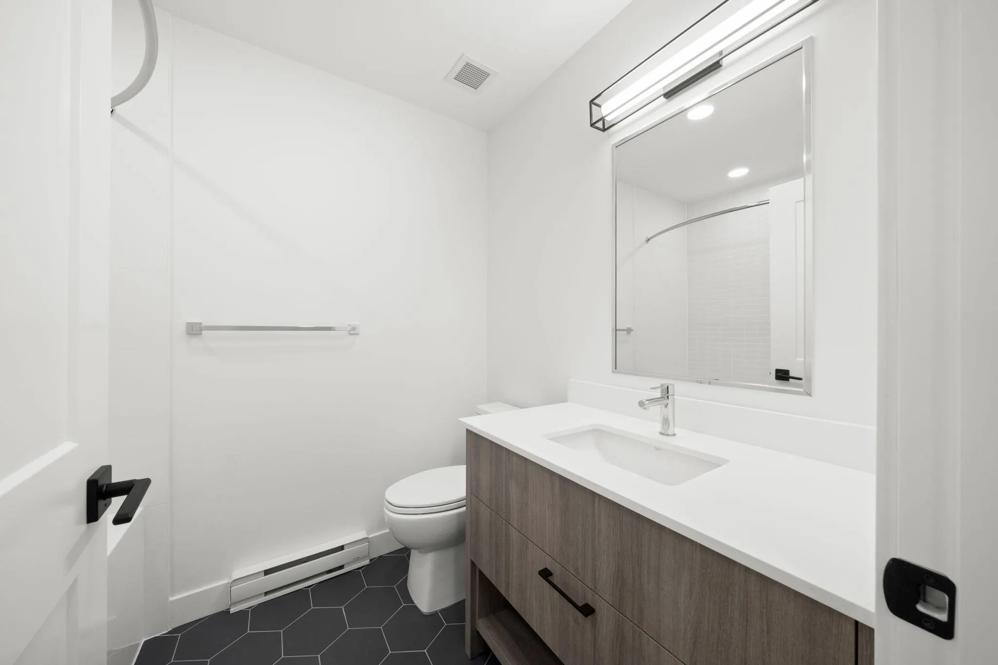 720 Robinson Street #254
