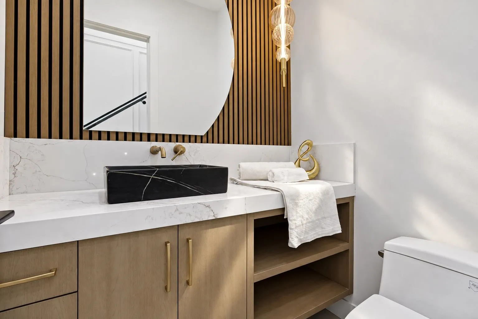 13919 64a Avenue