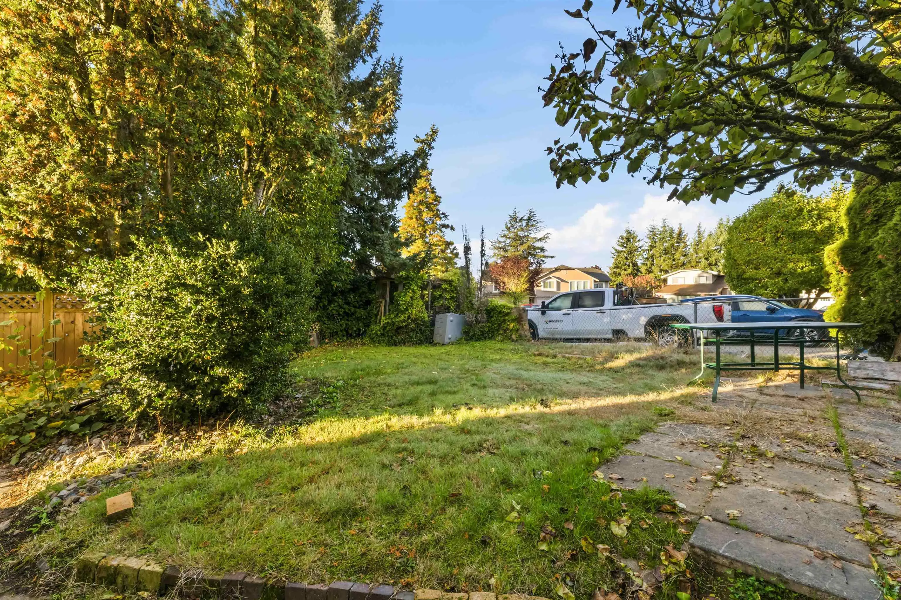 3743 Nanaimo Crescent