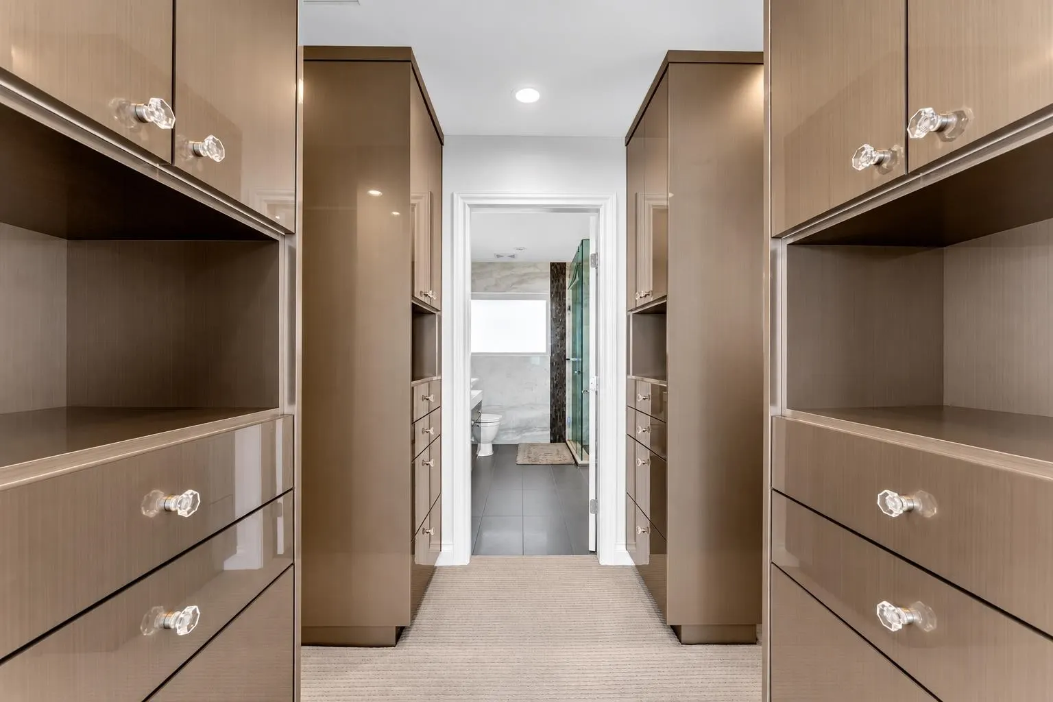1560 Chippendale Court
