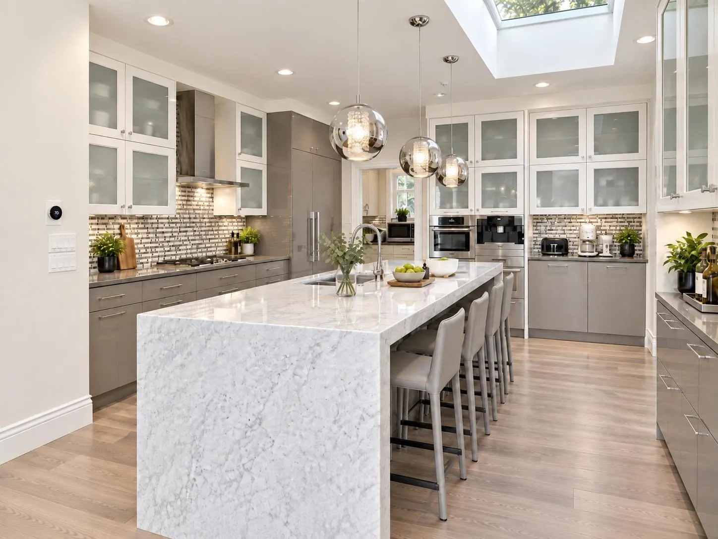 1560 Chippendale Court