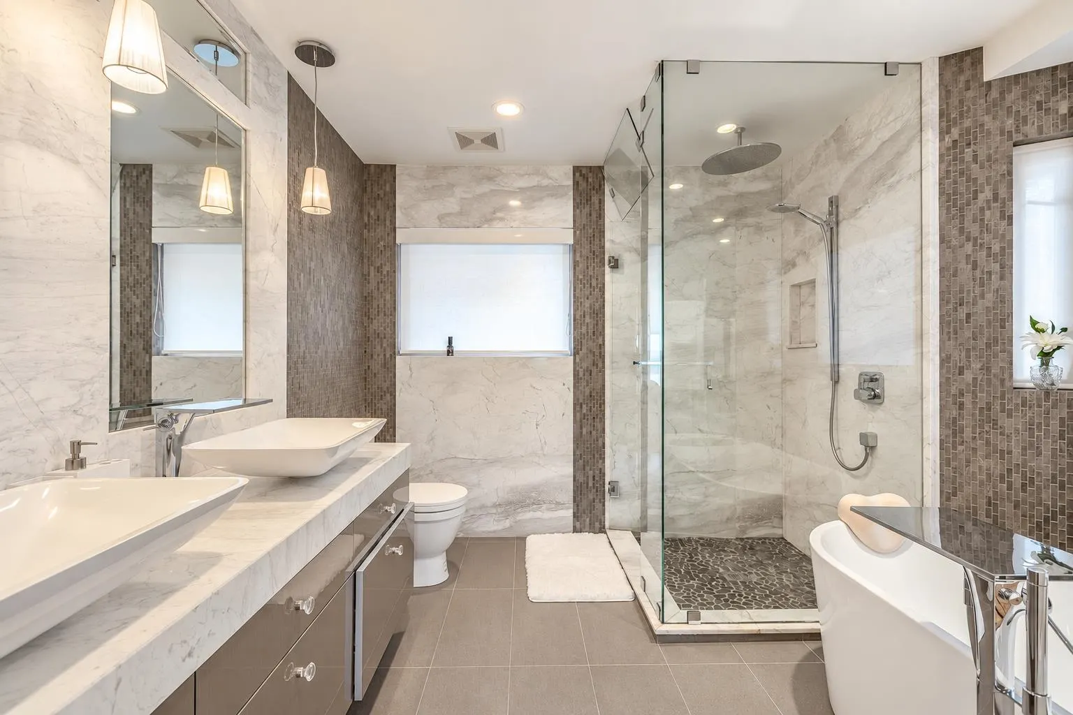 1560 Chippendale Court