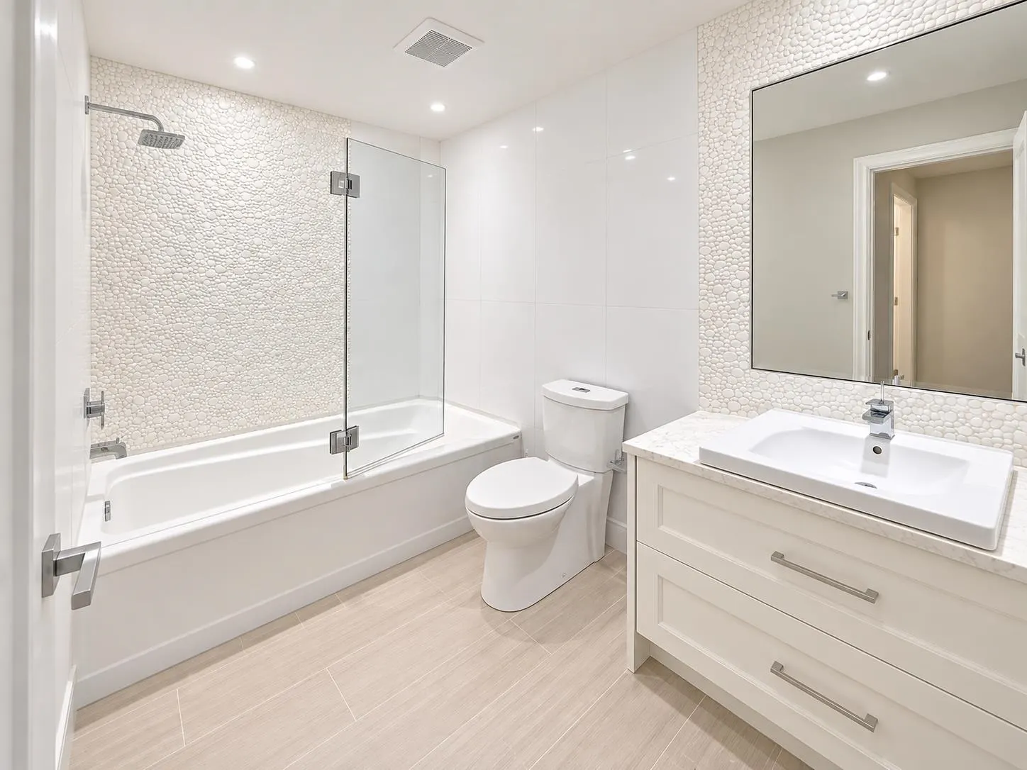 1560 Chippendale Court