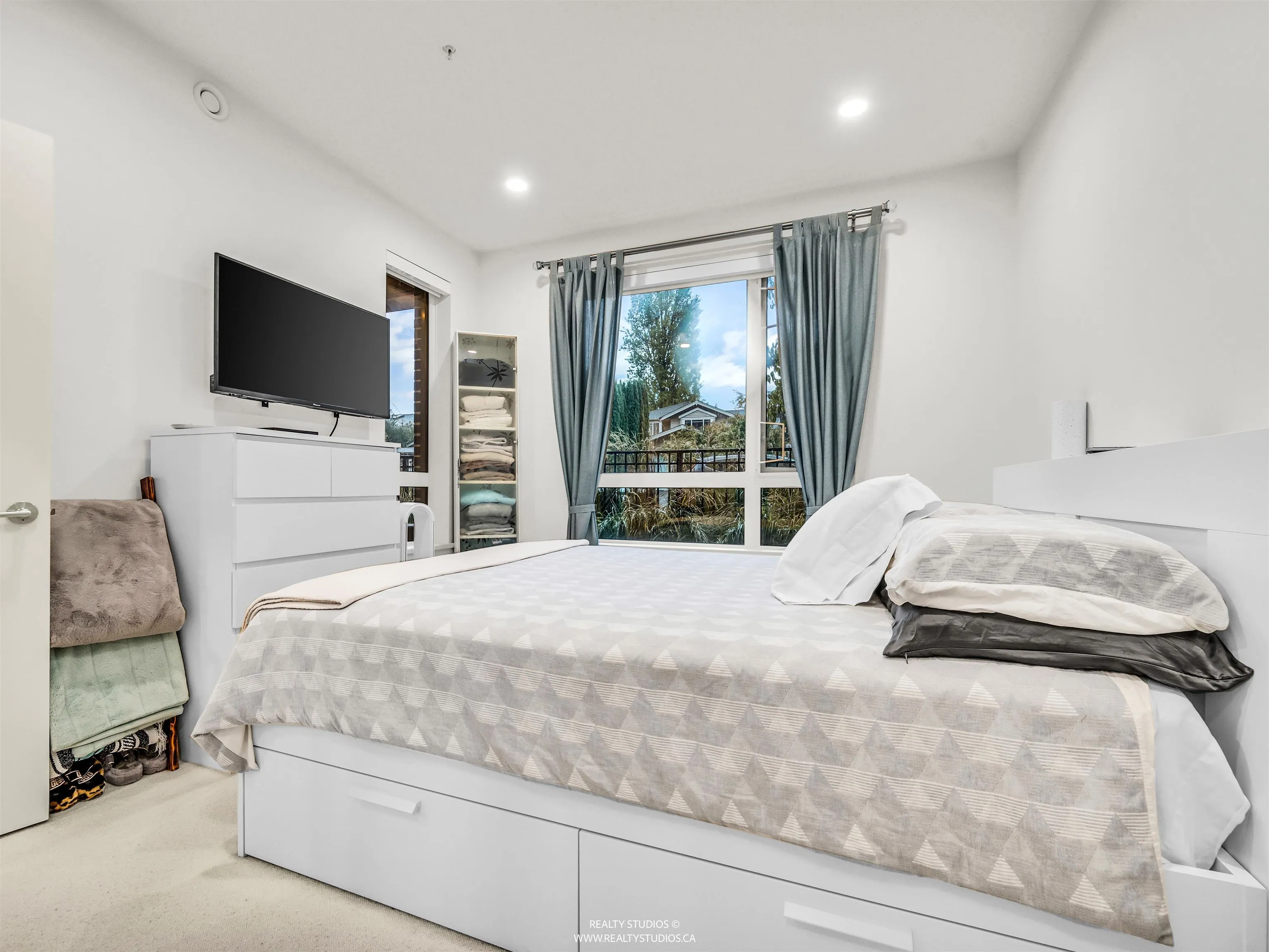735 Anskar Court #102