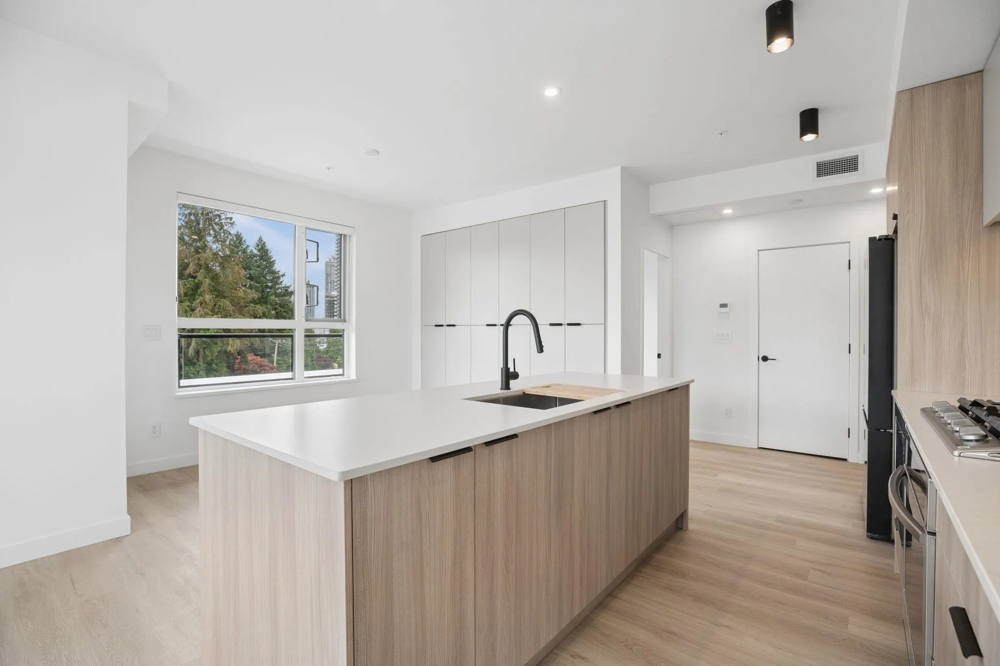 623 Kemsley Avenue #414