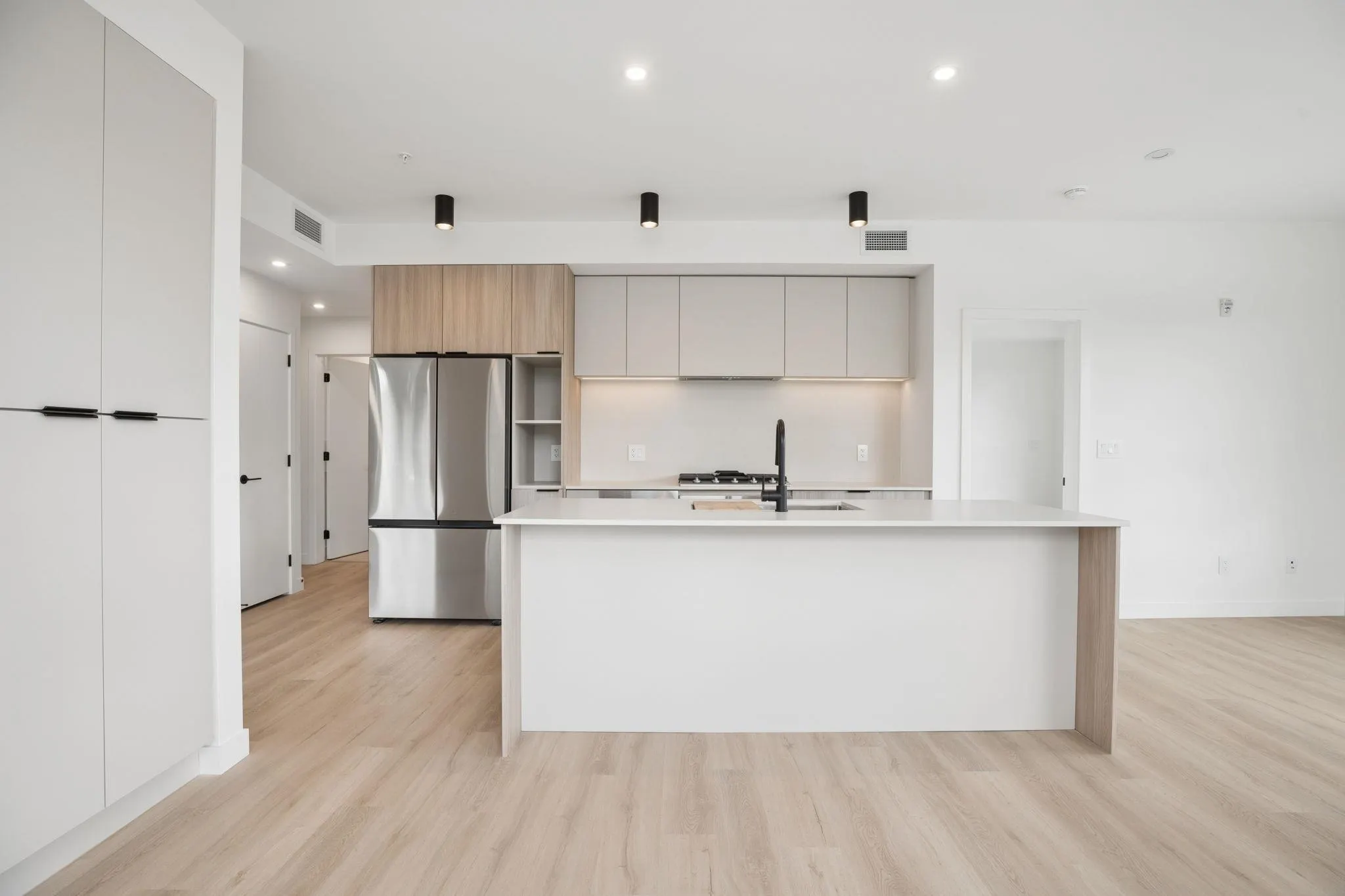 623 Kemsley Avenue #414