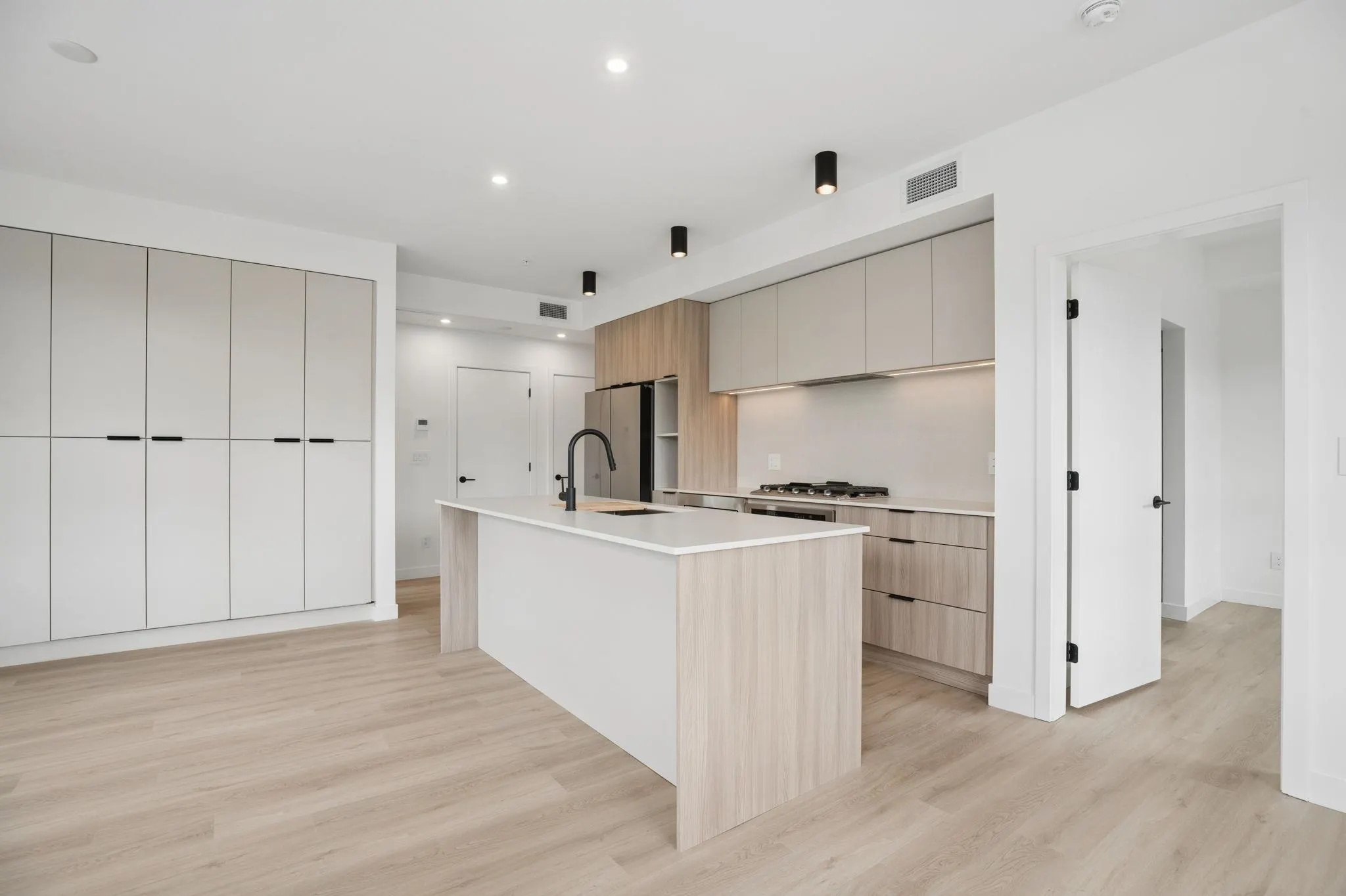 623 Kemsley Avenue #414