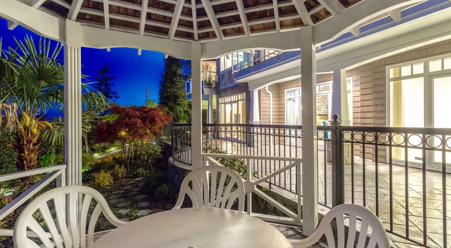 3395 Thompson Crescent