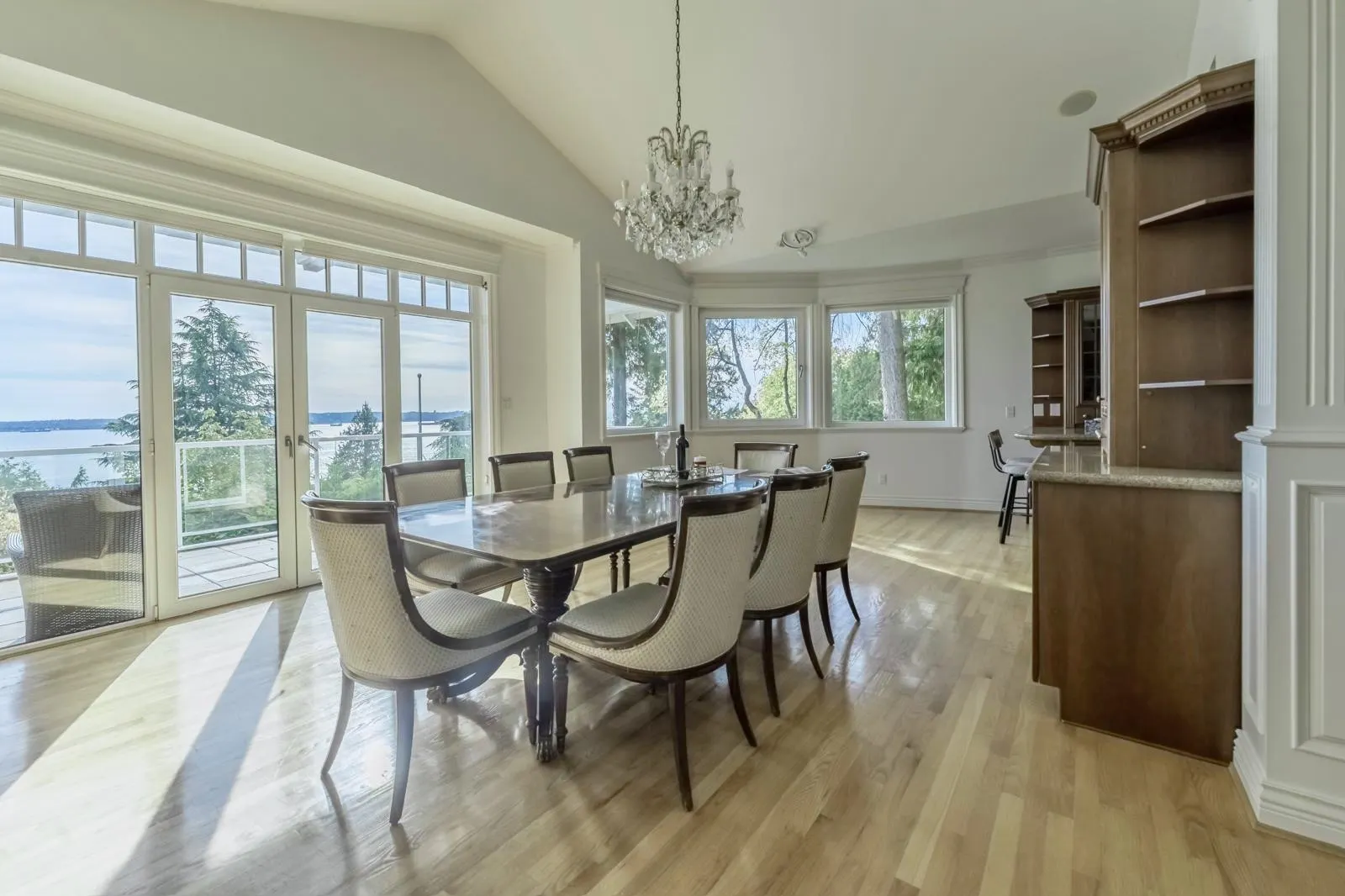 3395 Thompson Crescent