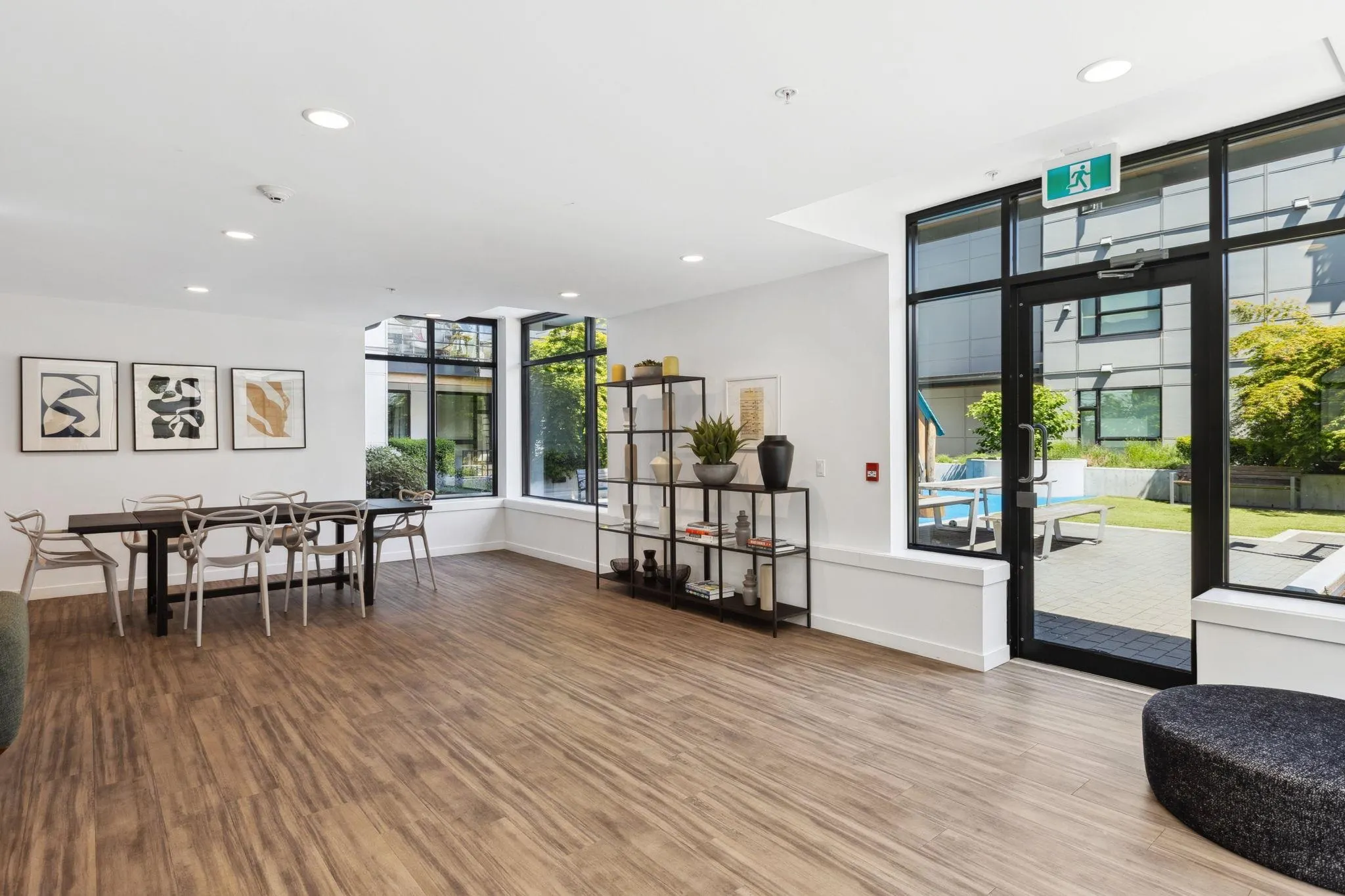 715 W 15th Street #209