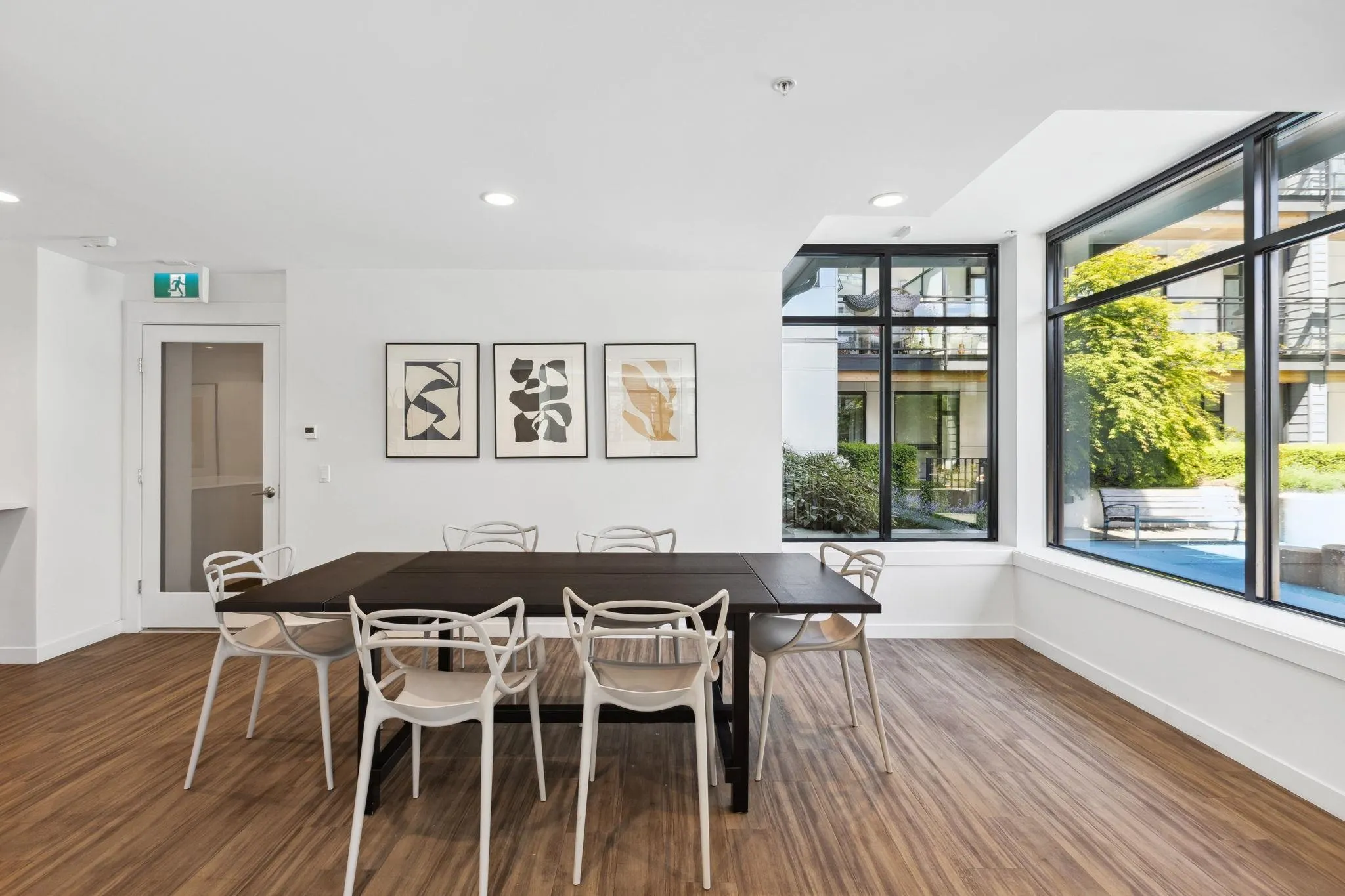 715 W 15th Street #209