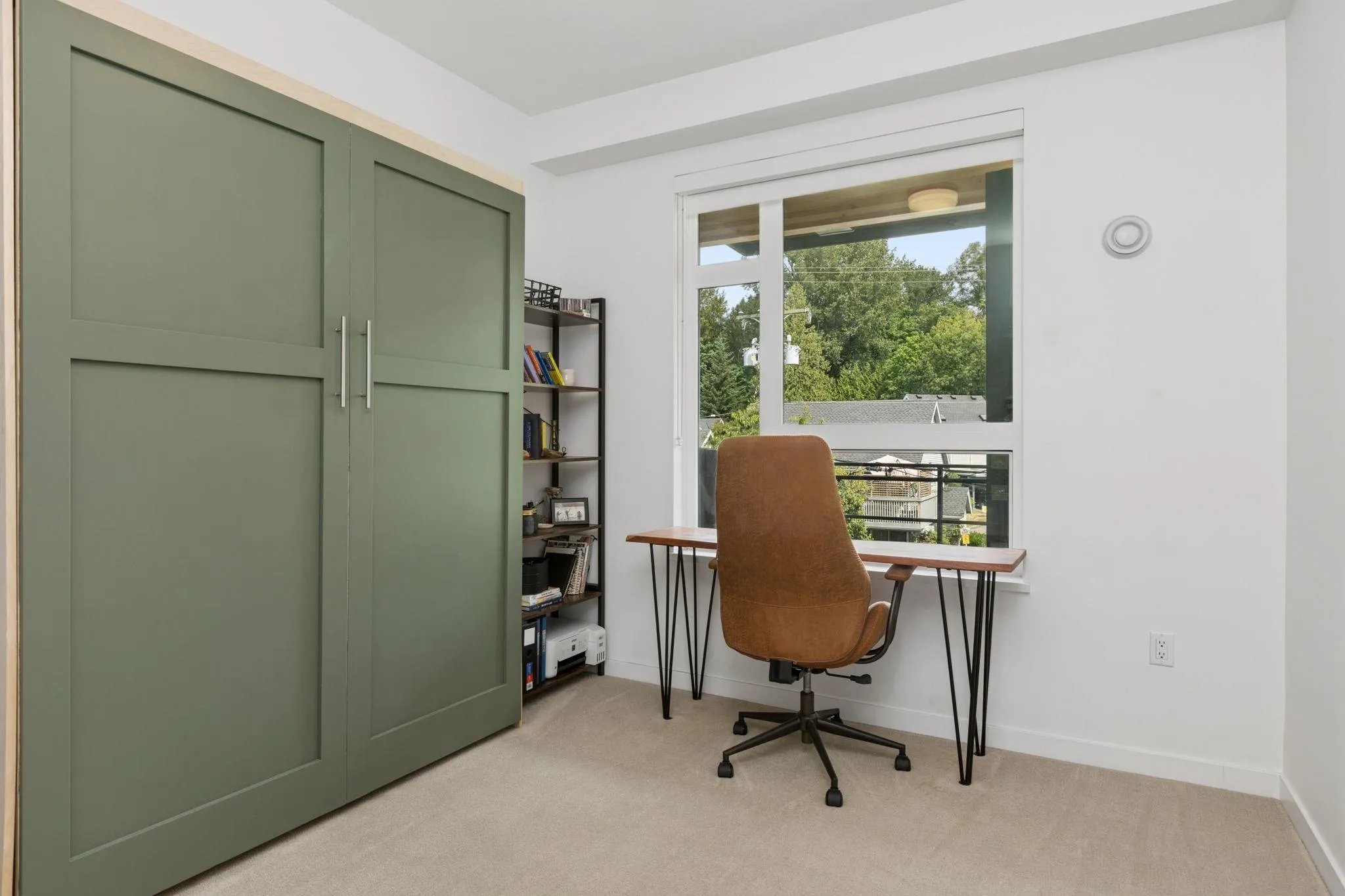 715 W 15th Street #209