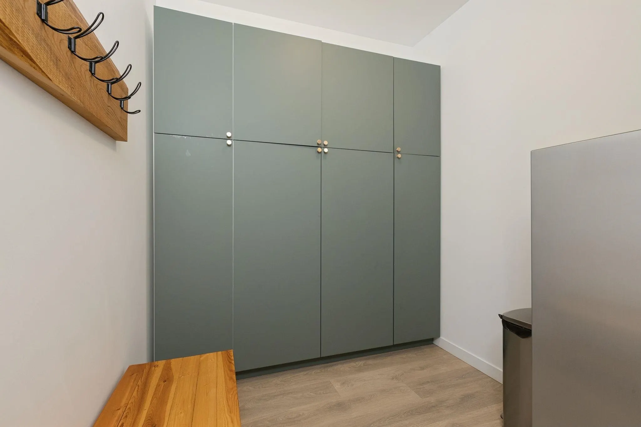 715 W 15th Street #209