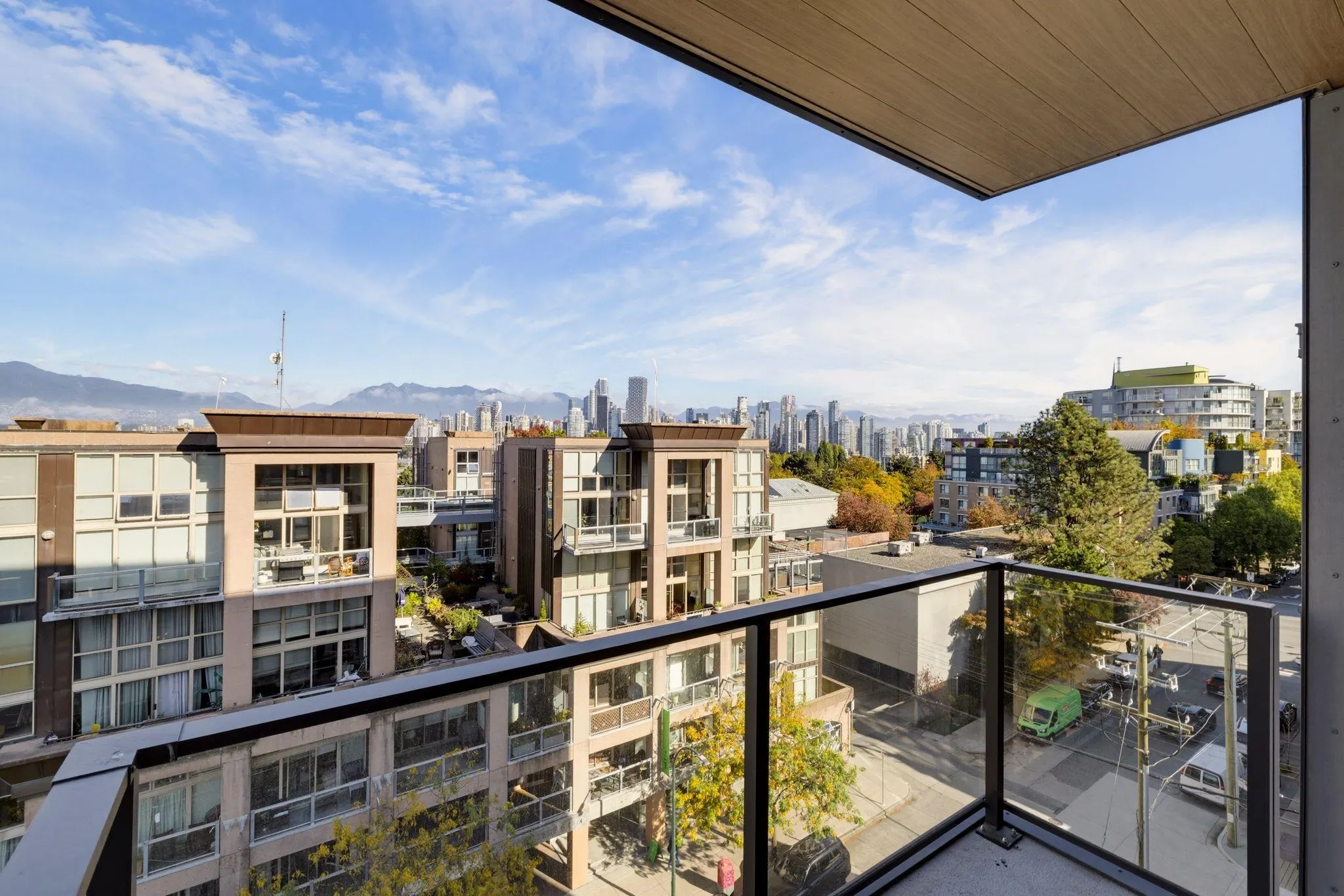 1530 W 6th Avenue #702