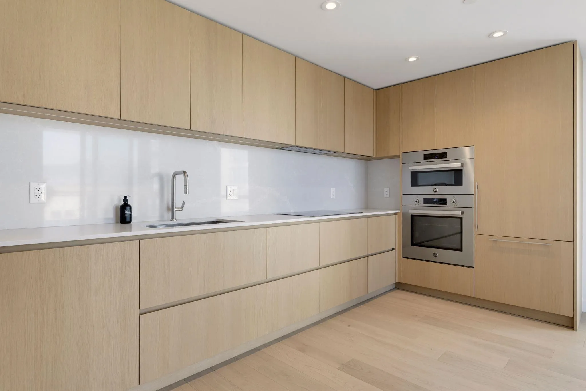 1530 W 6th Avenue #702