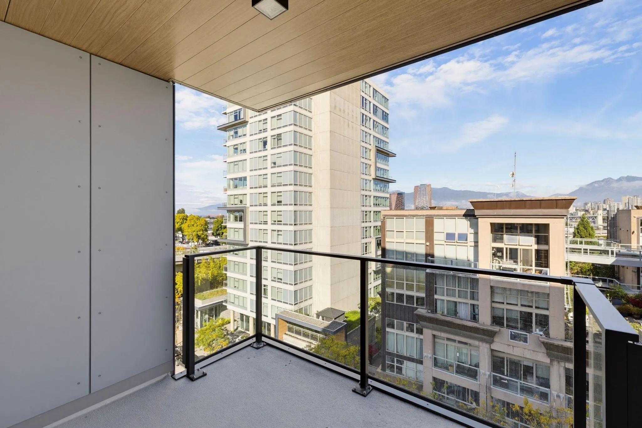 1530 W 6th Avenue #702
