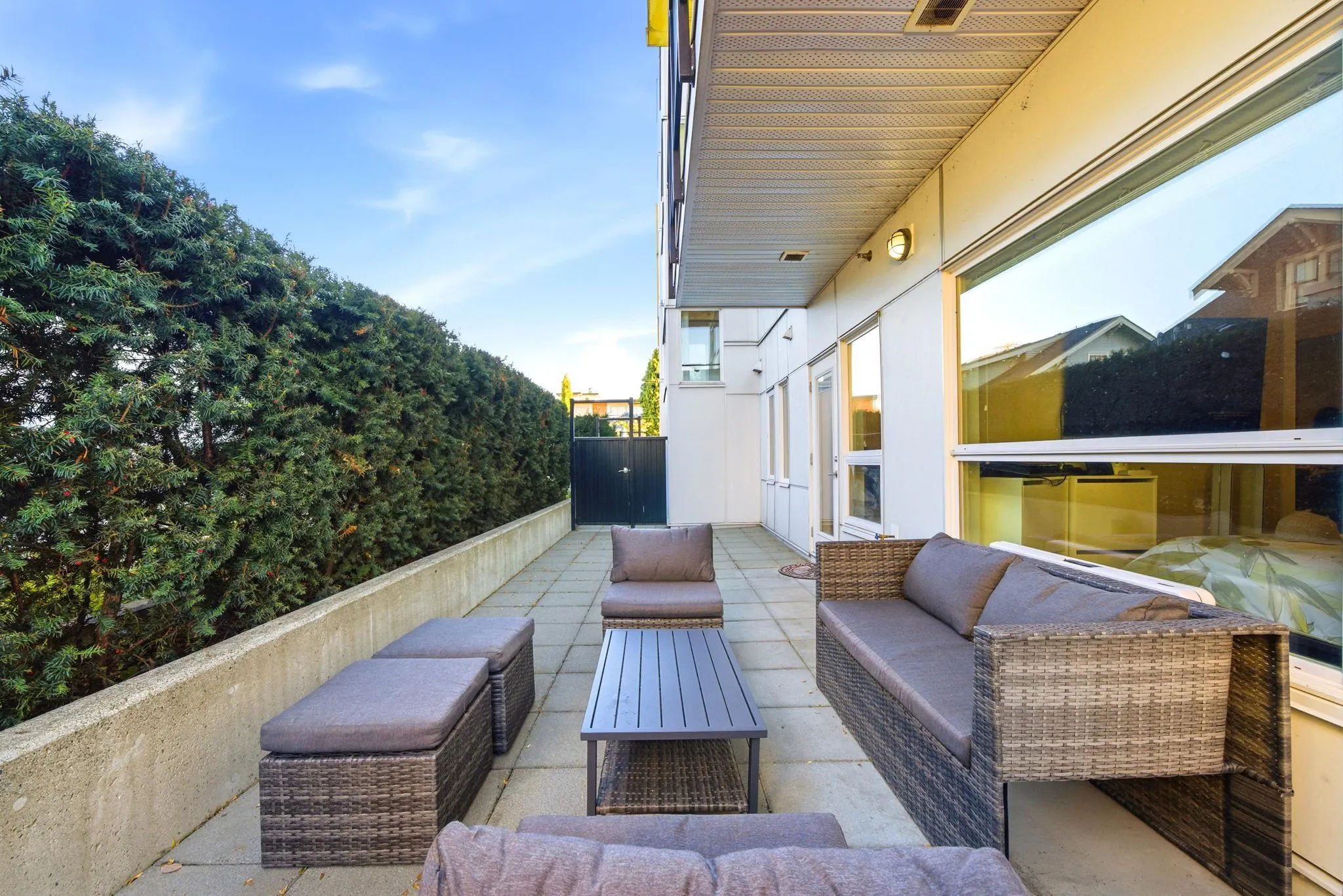 809 Fourth Avenue #103