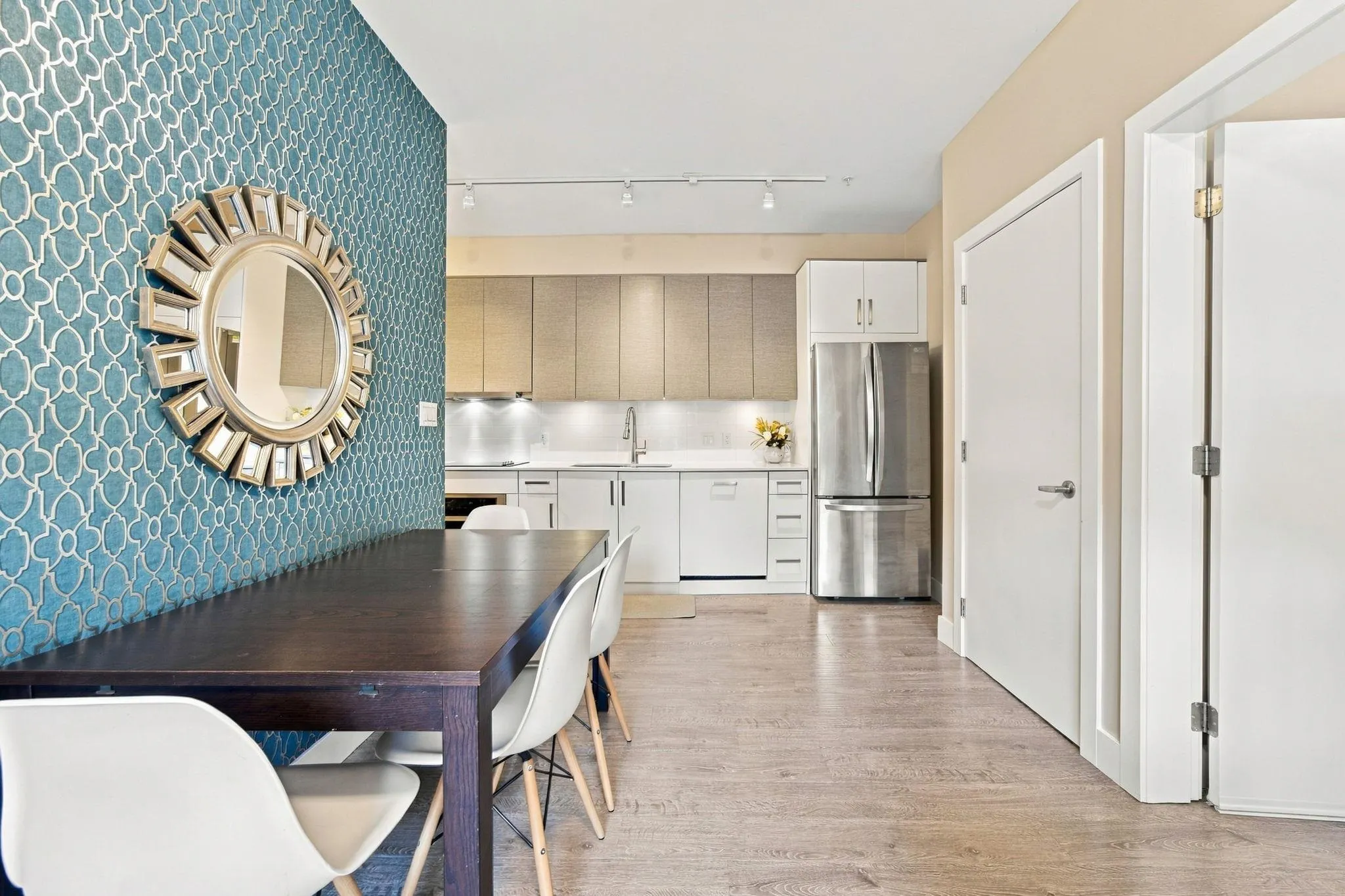 809 Fourth Avenue #103