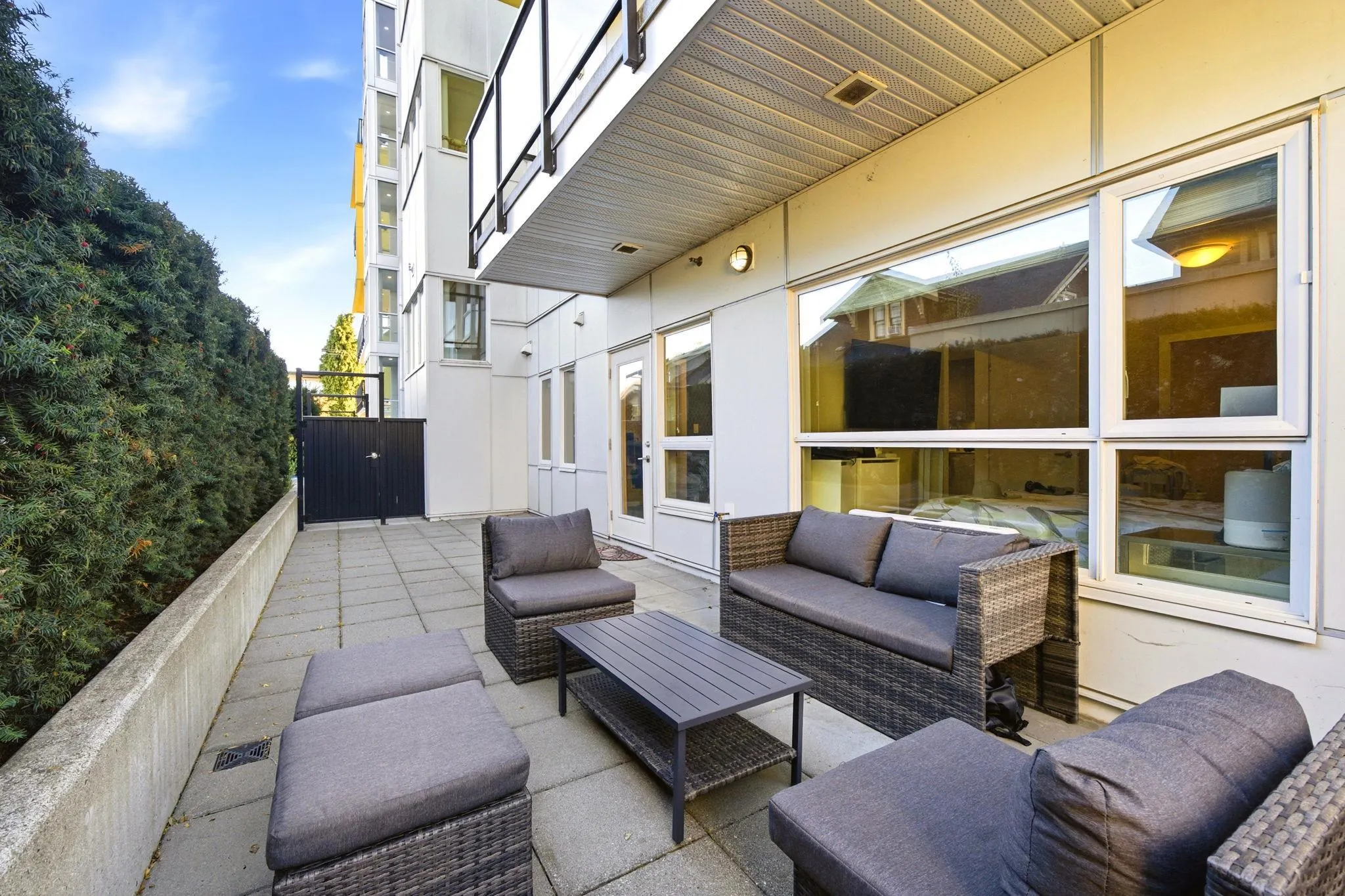 809 Fourth Avenue #103