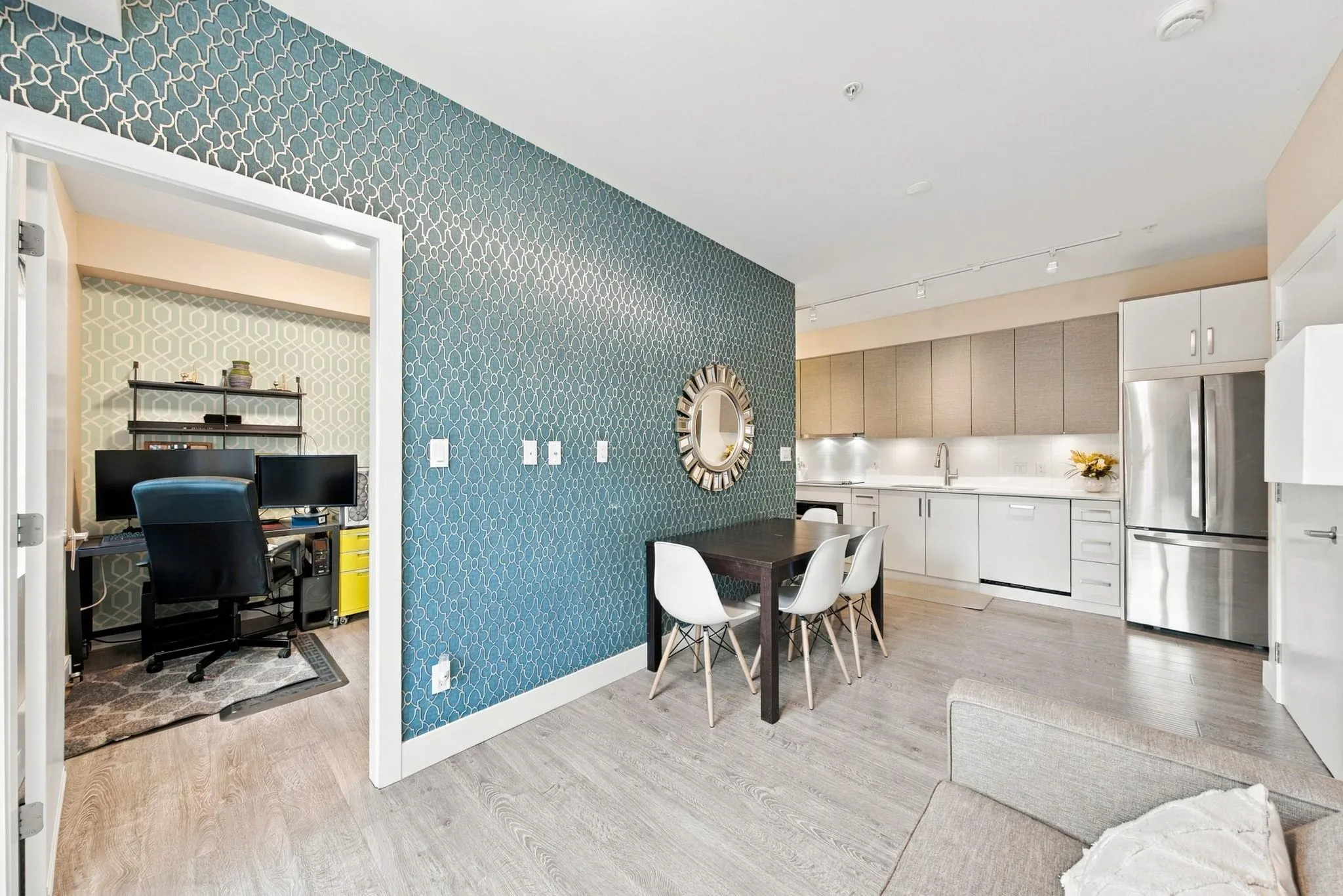 809 Fourth Avenue #103
