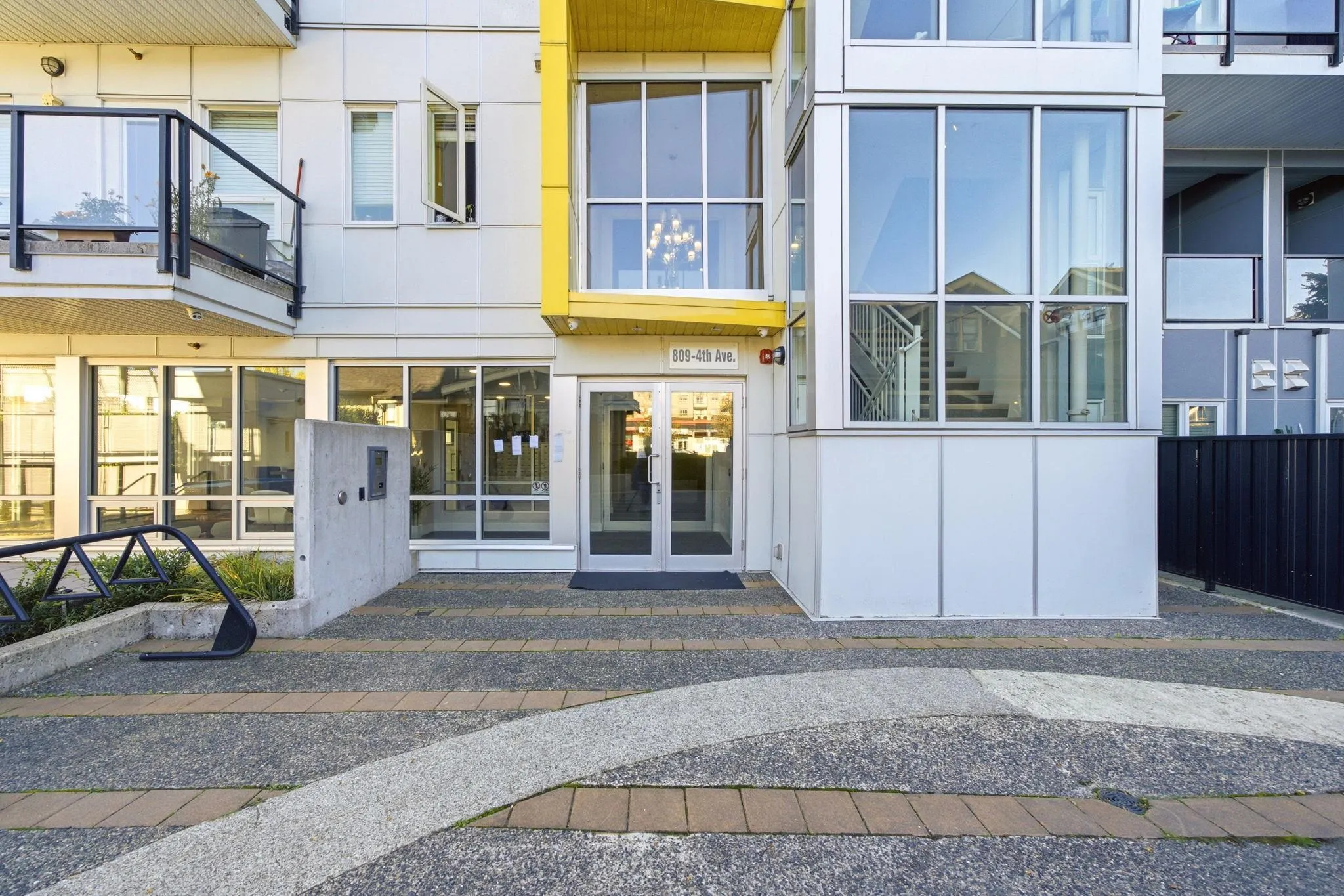 809 Fourth Avenue #103