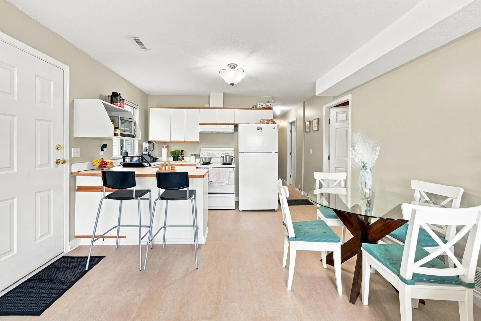2152 Pitt River Road