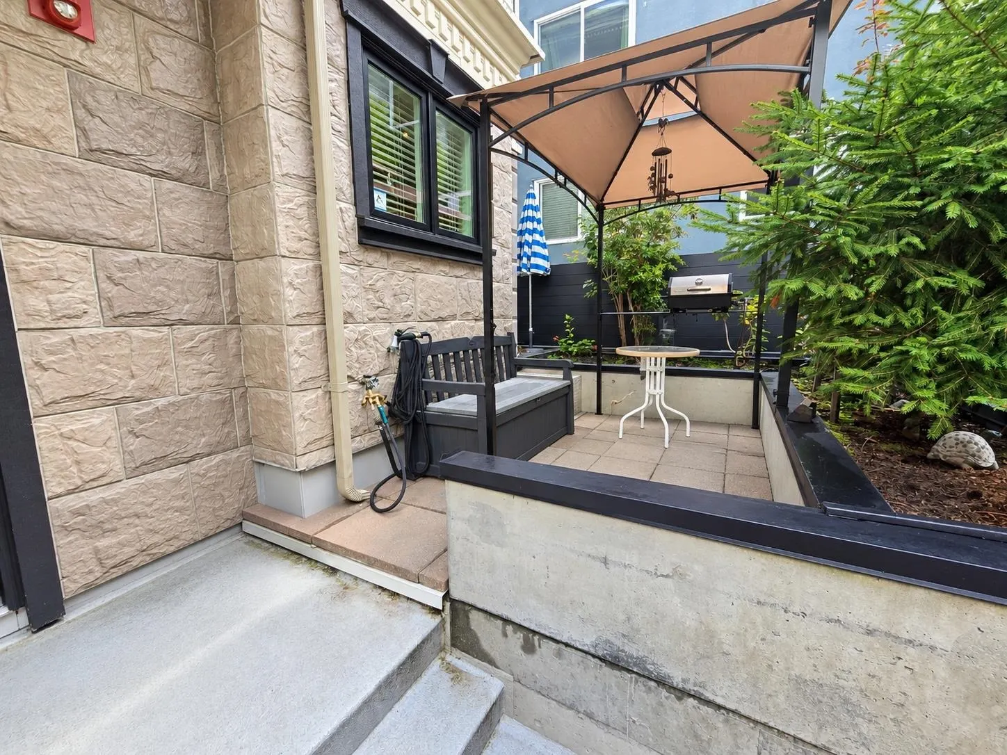 1137 Barclay Street #1