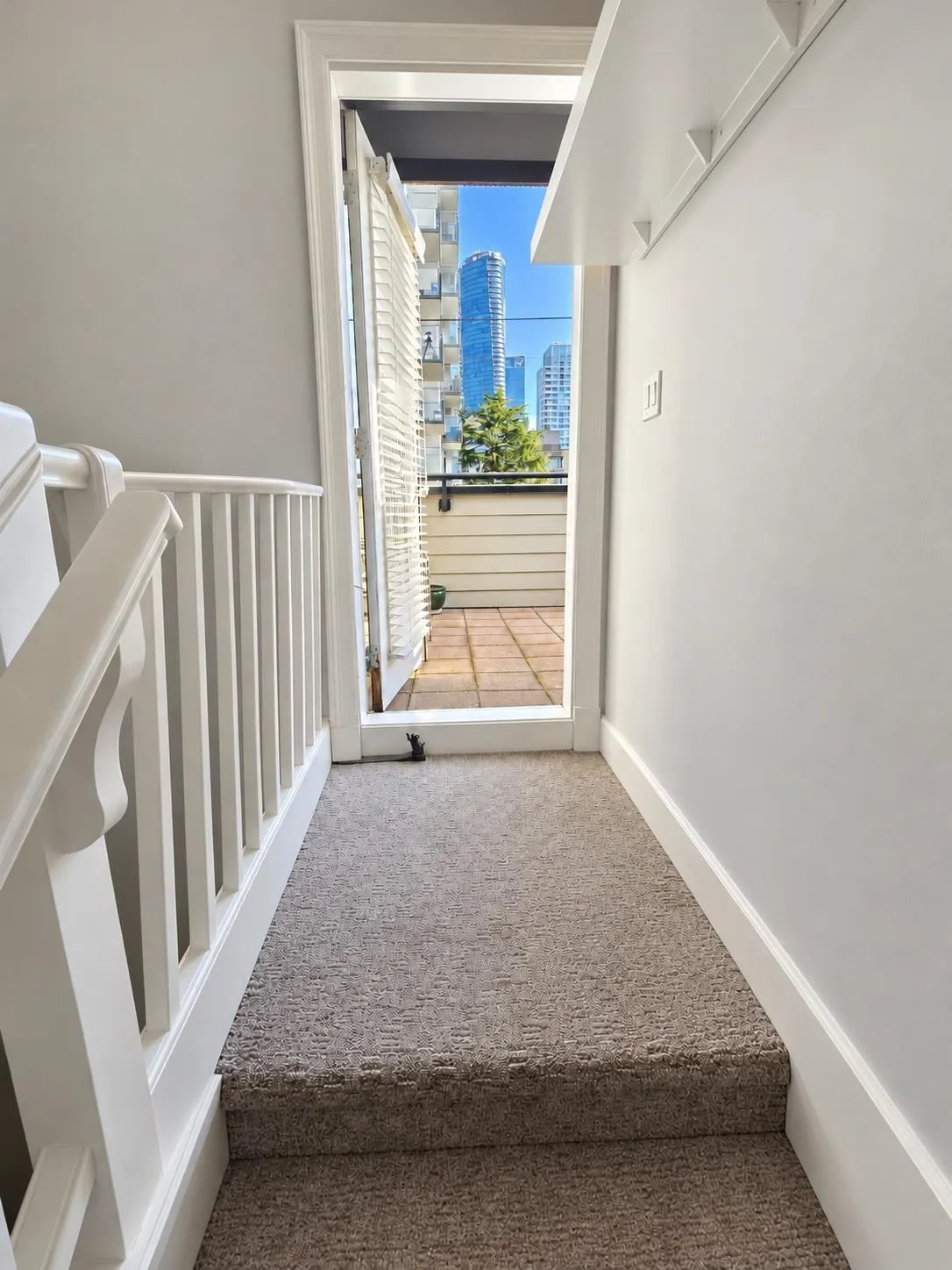 1137 Barclay Street #1