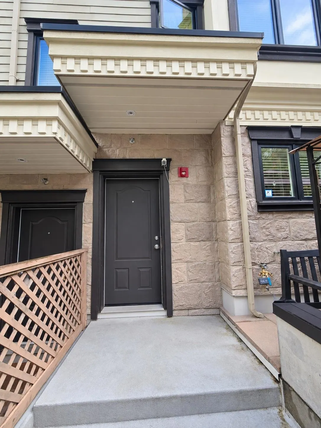 1137 Barclay Street #1