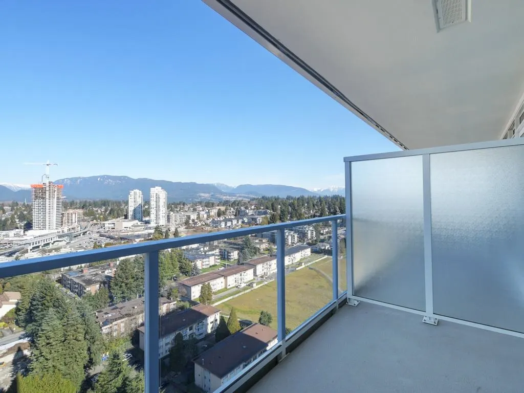 657 Whiting Way #2401