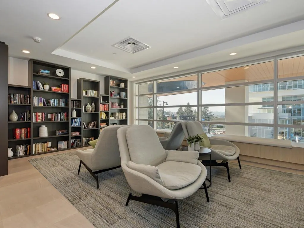 657 Whiting Way #2401