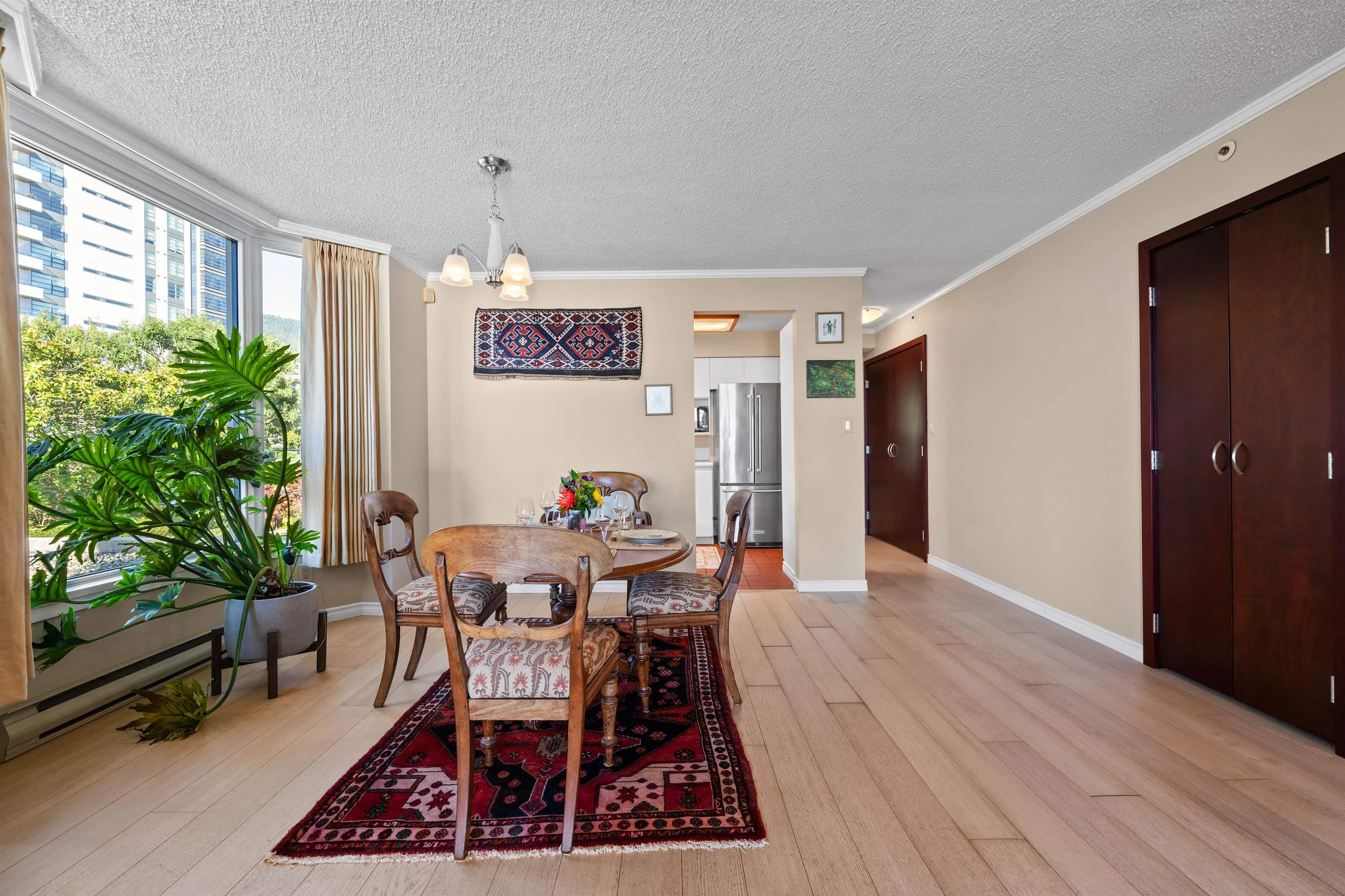 2280 Bellevue Avenue #103