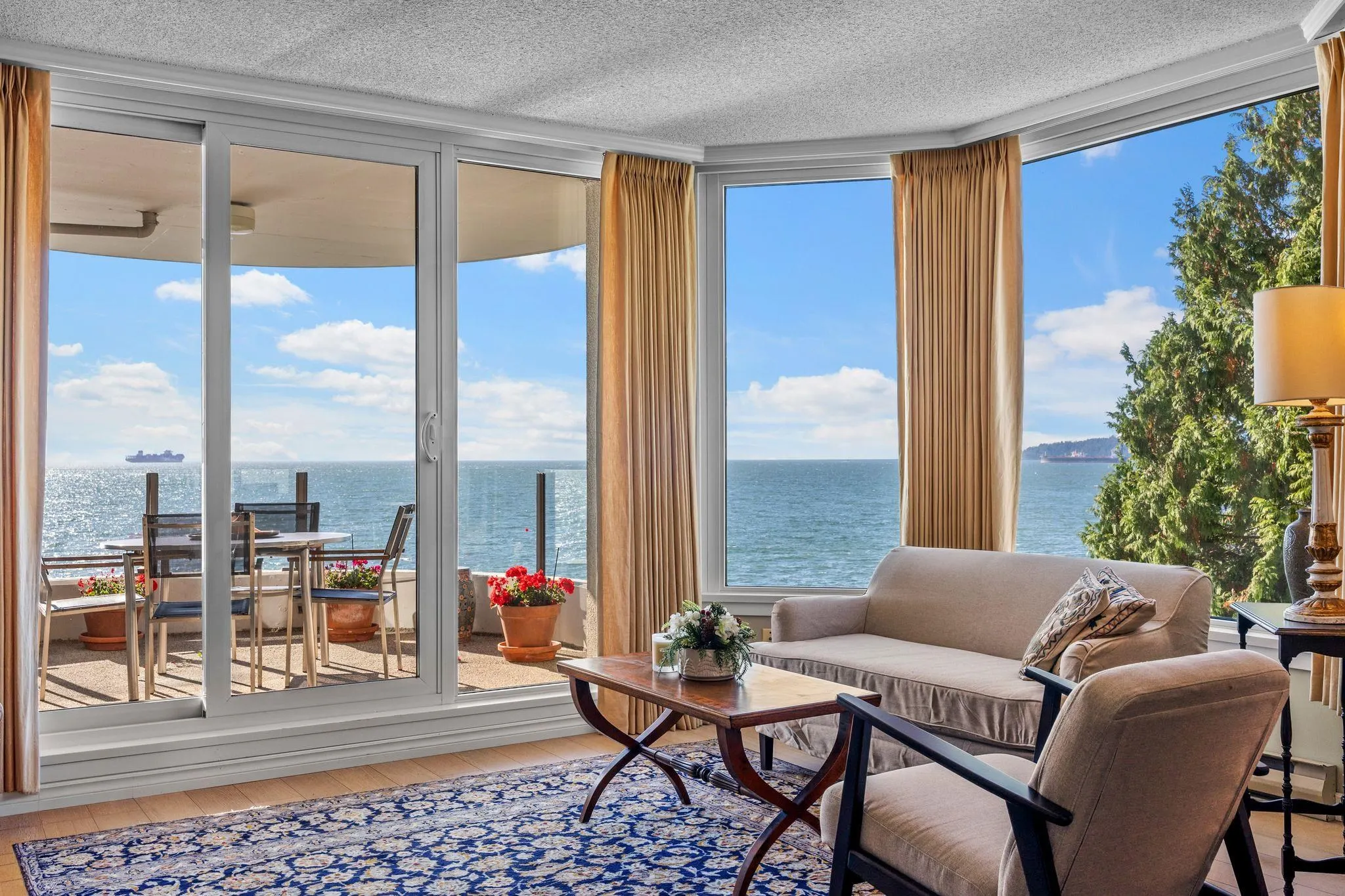 2280 Bellevue Avenue #103