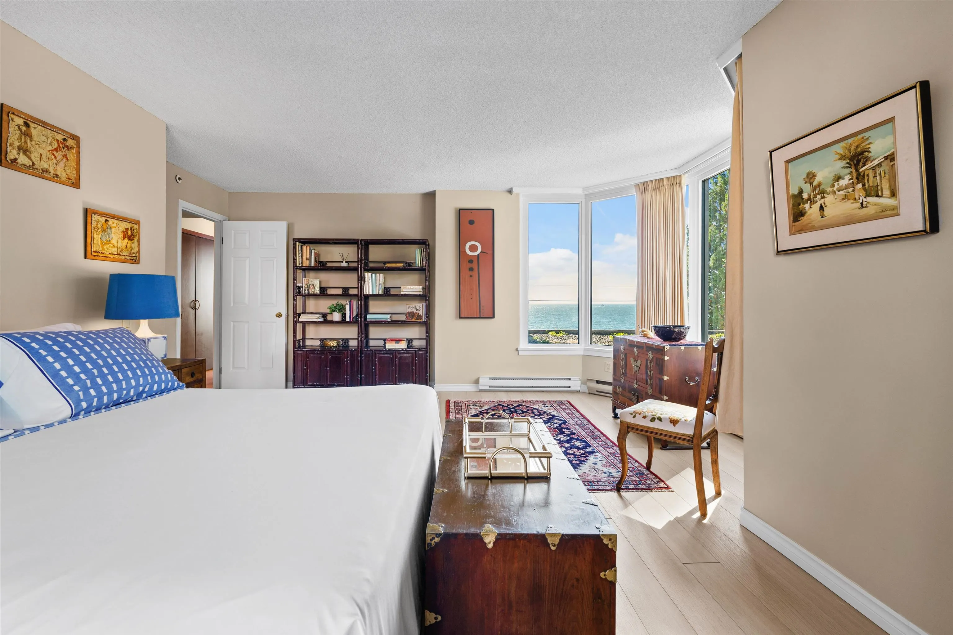 2280 Bellevue Avenue #103