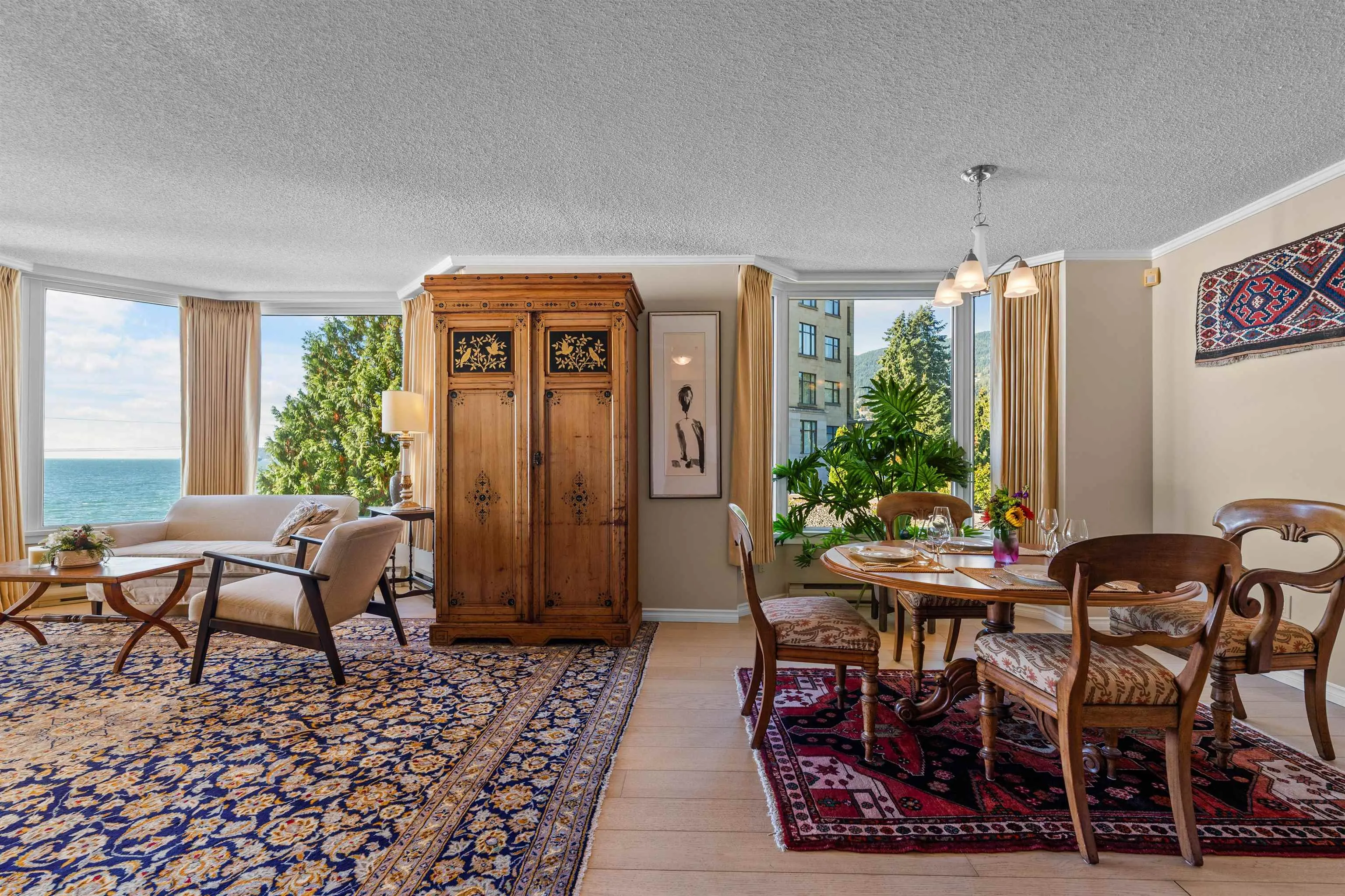 2280 Bellevue Avenue #103