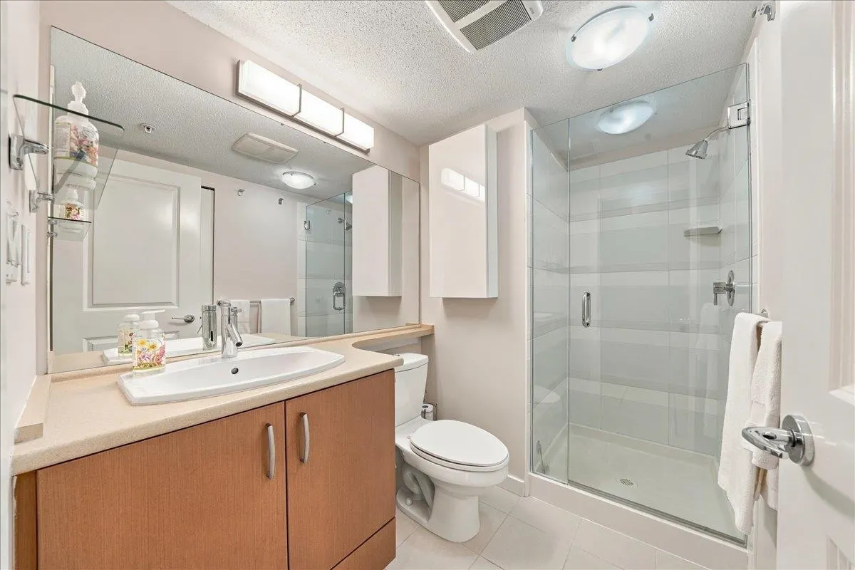 3097 Lincoln Avenue #301