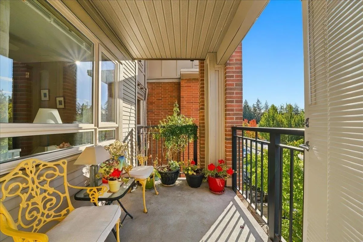 3097 Lincoln Avenue #301
