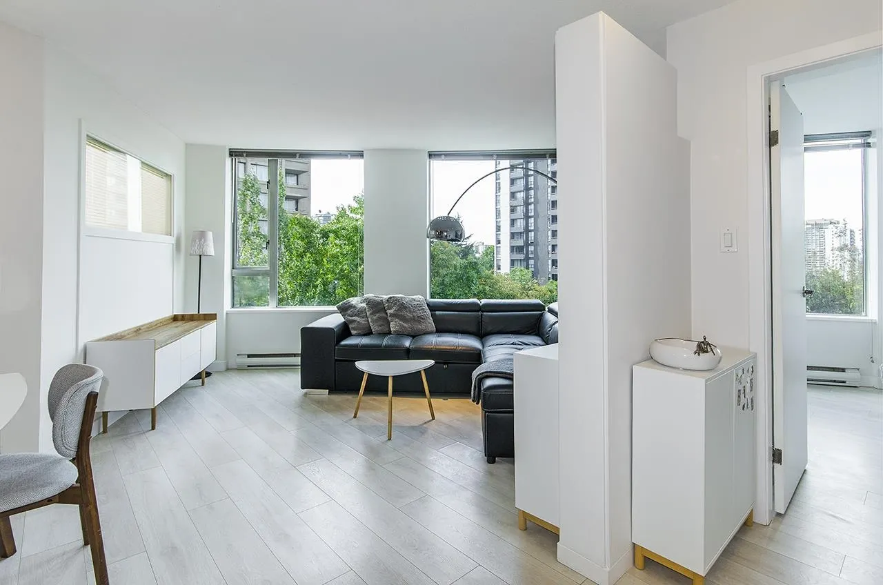 1277 Nelson Street #606